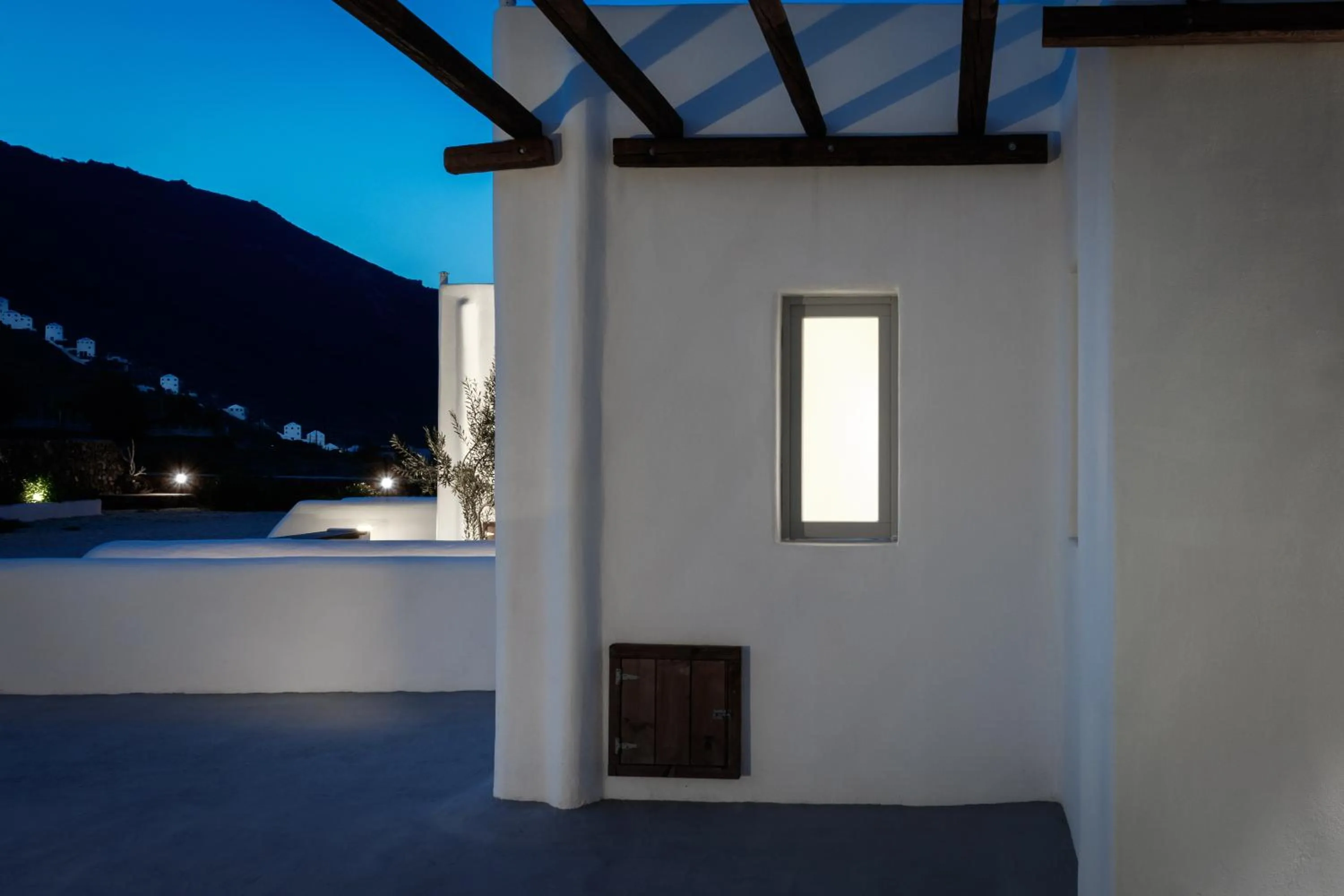 Property building in Bianco Diverso Suites