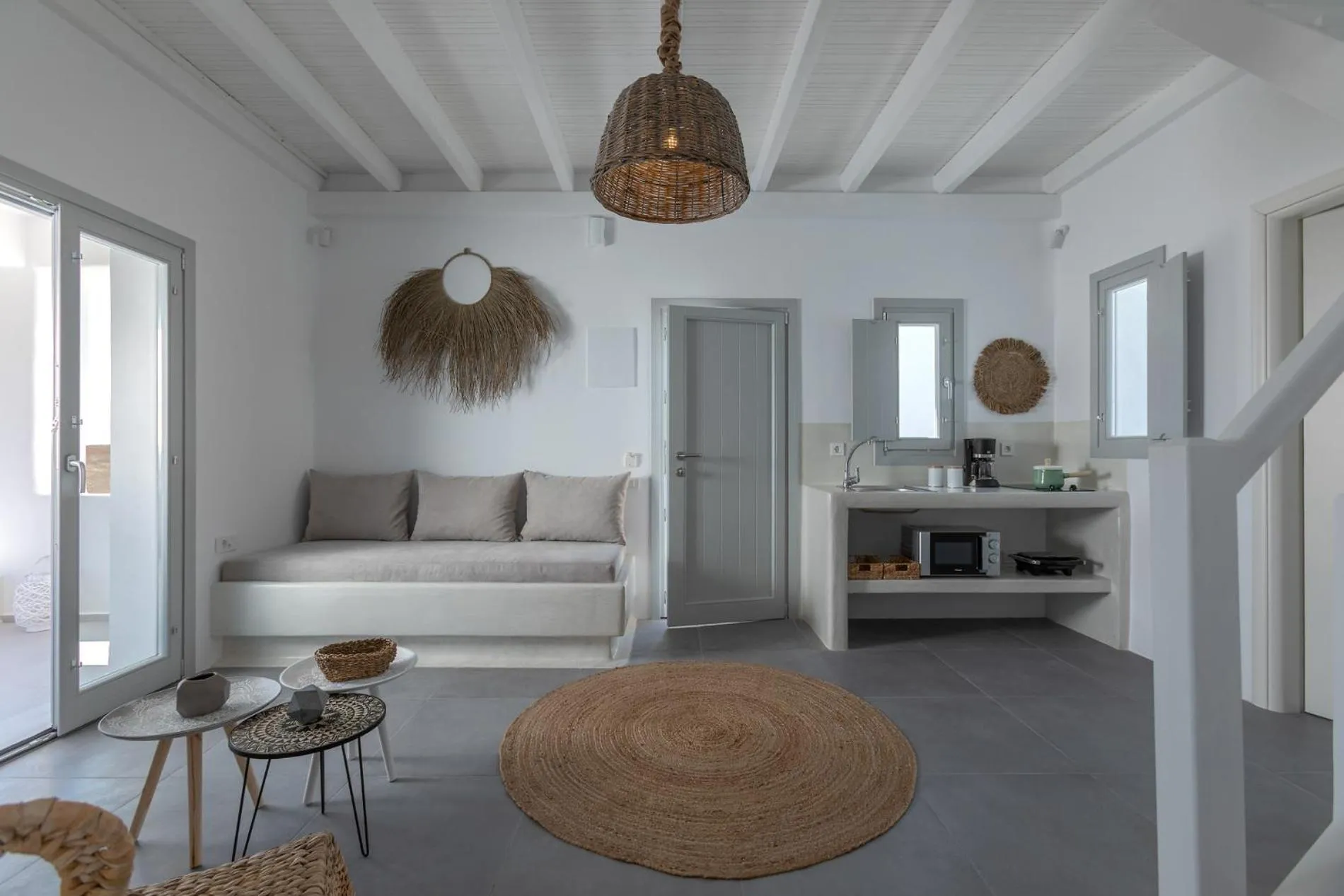 Kitchen or kitchenette in Bianco Diverso Suites
