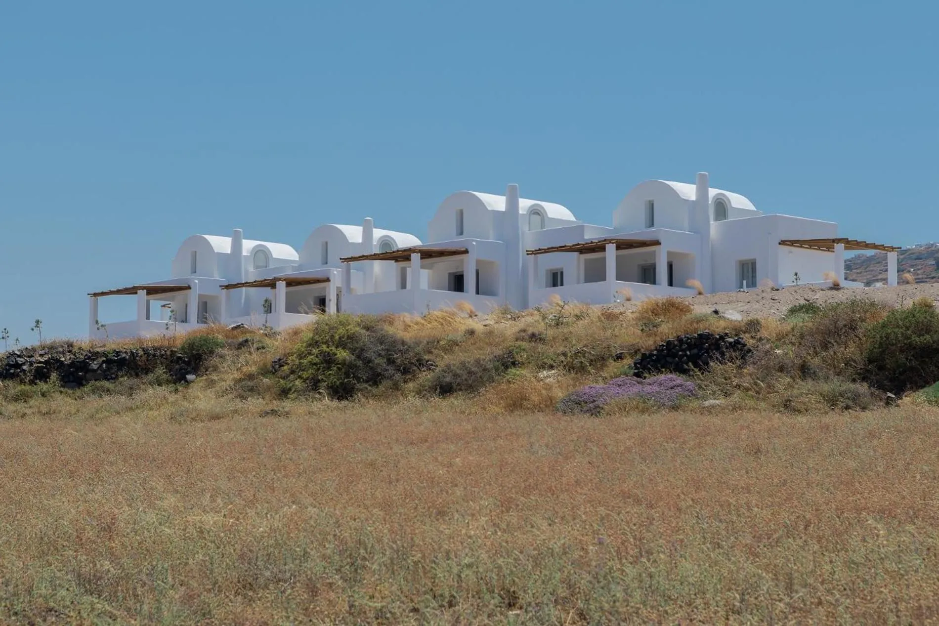 Property building in Bianco Diverso Suites