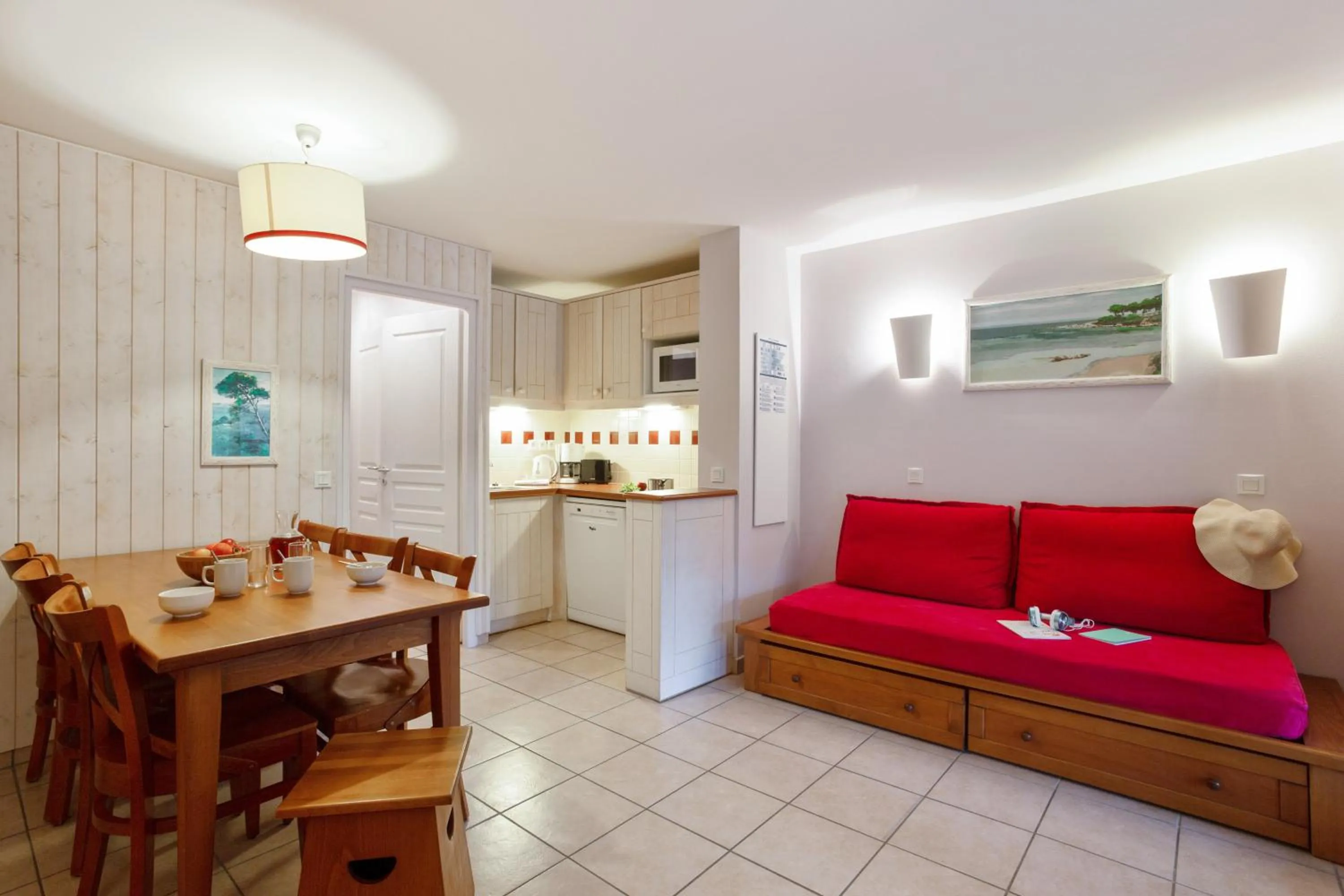 Kitchen or kitchenette in Village Pierre & Vacances Moliets