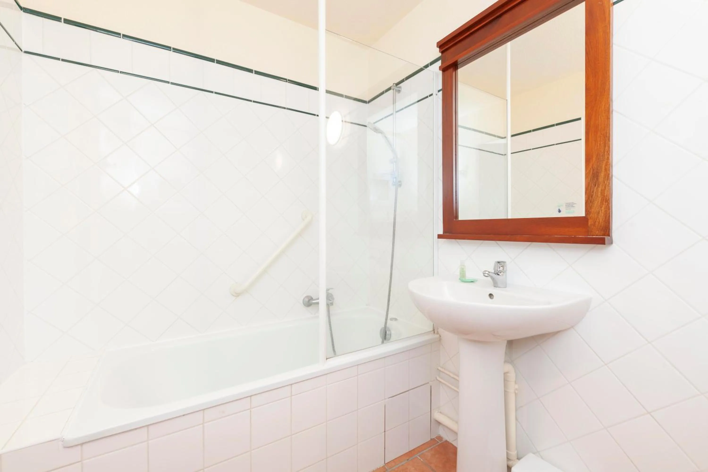 Bathroom in Village Pierre & Vacances Moliets