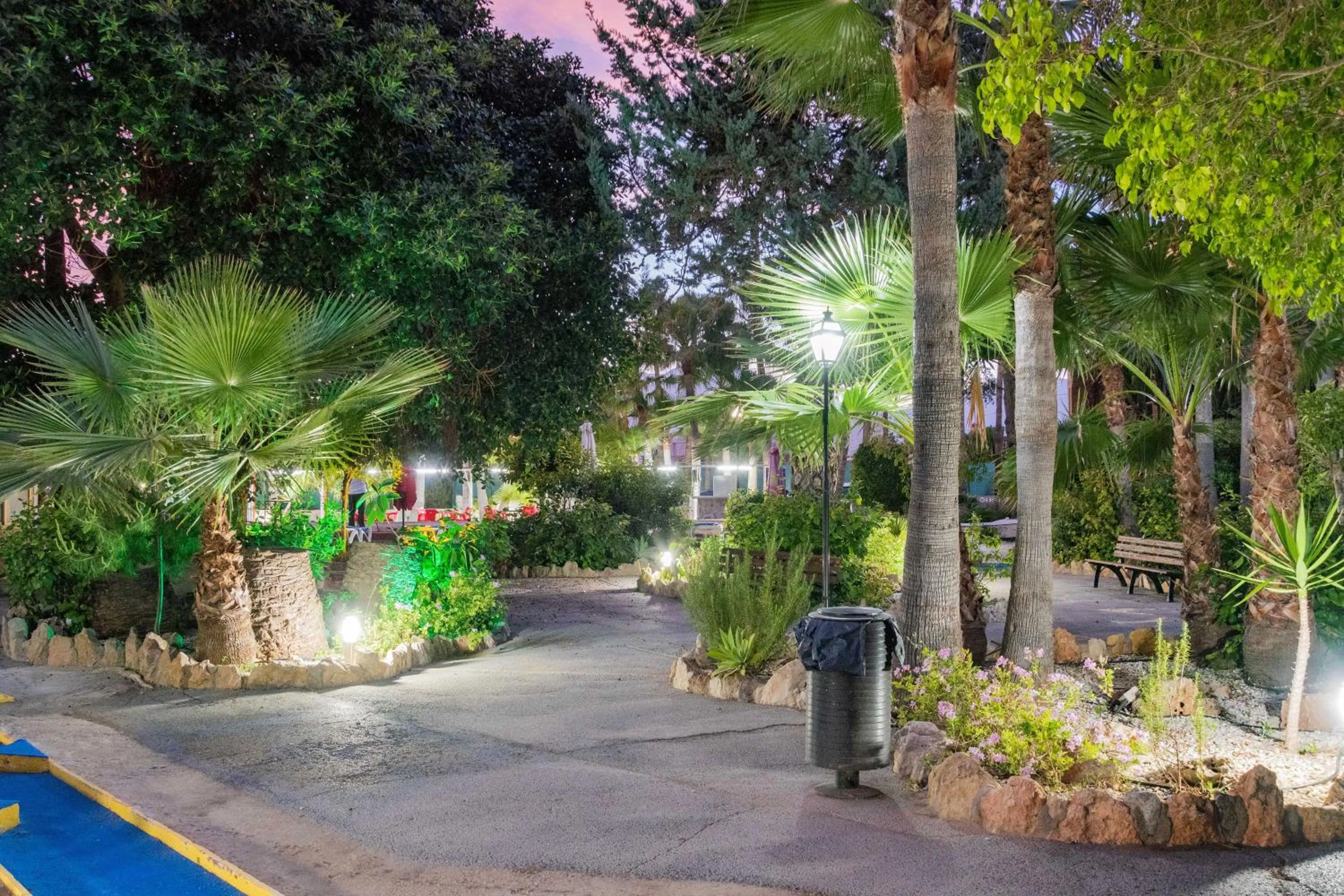 Spring in APARTAMENTOS PALASIET