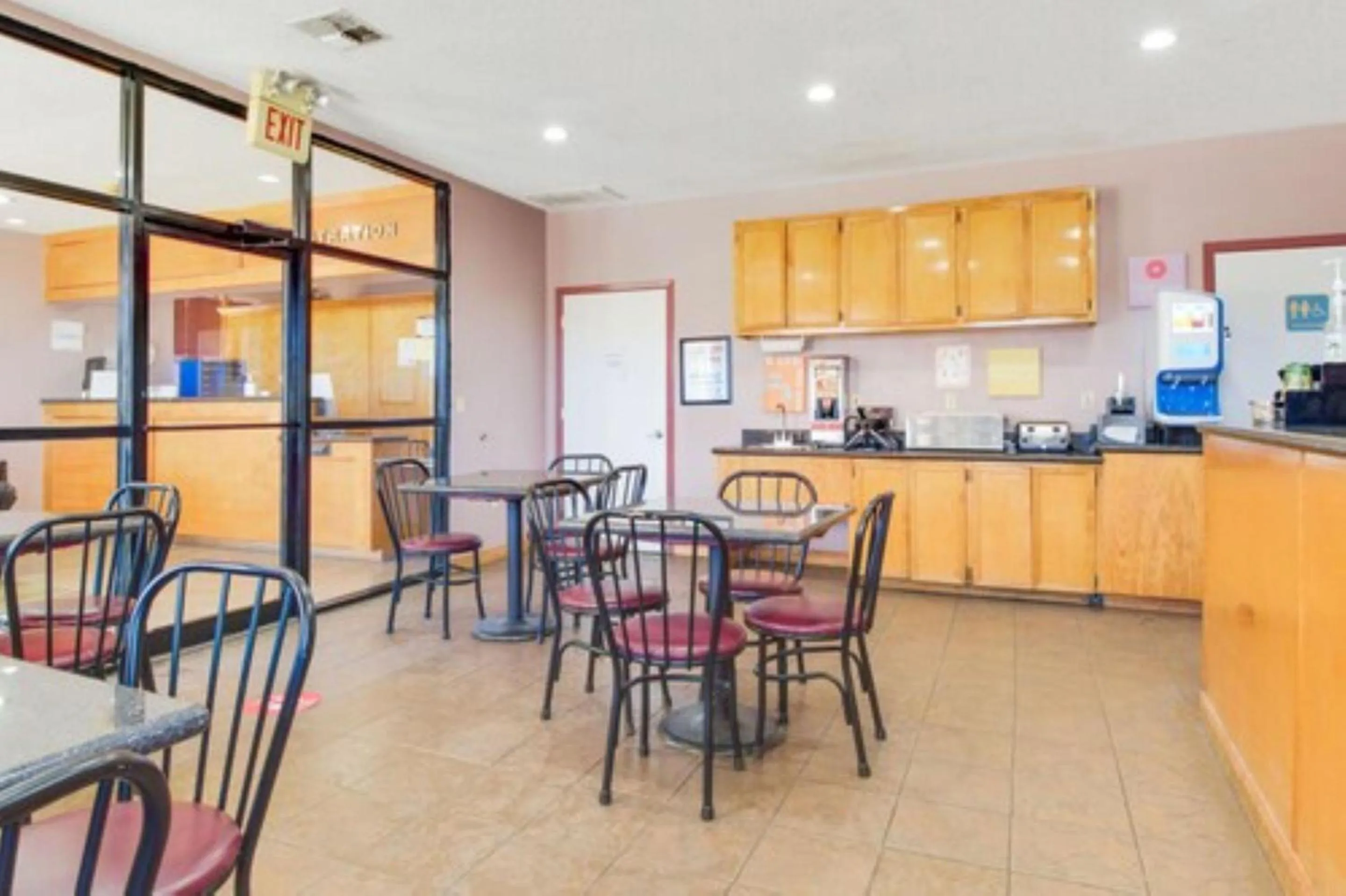 Breakfast in OYO Hotel Ingleside TX