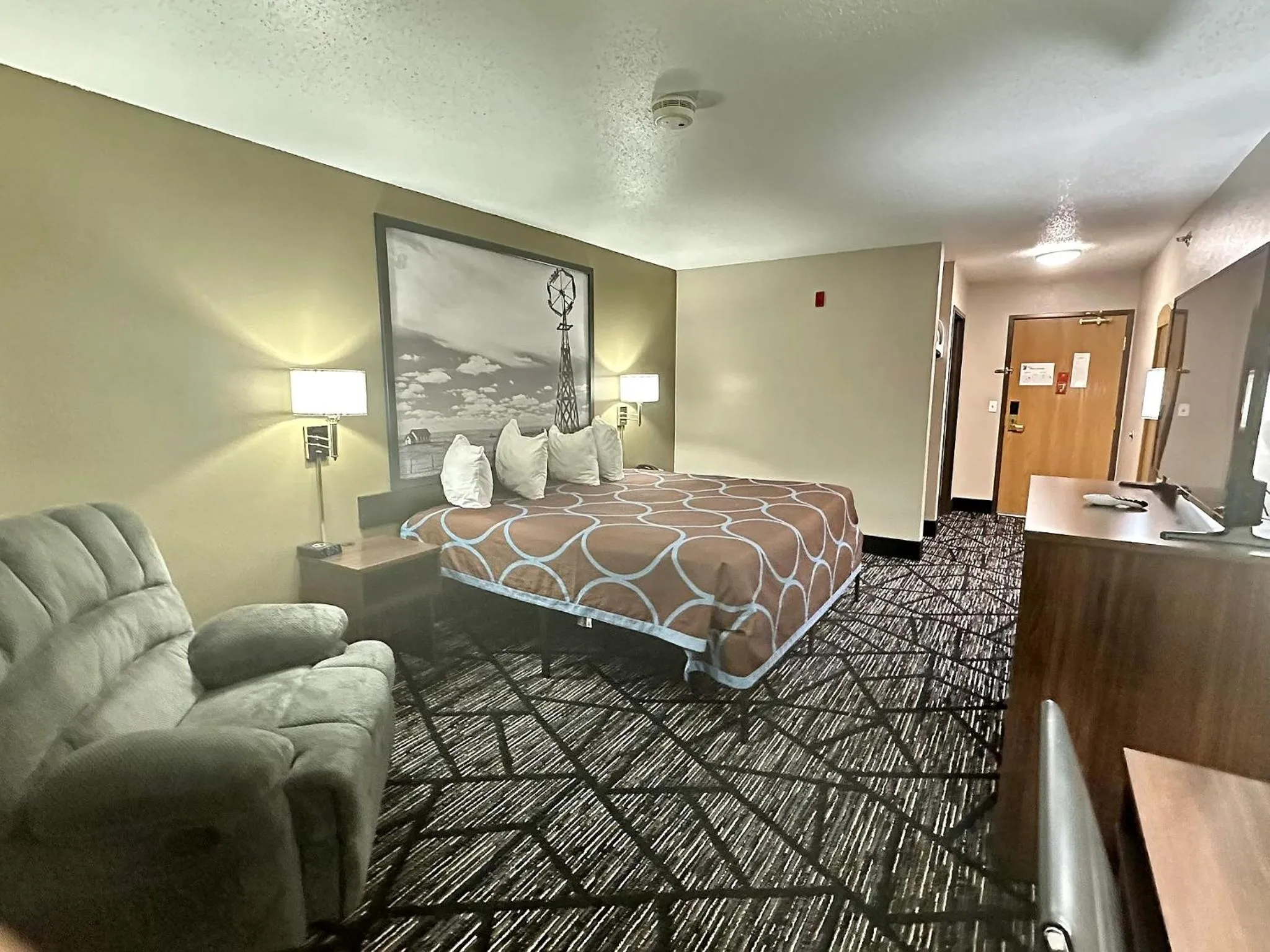 Bed in Super 8 by Wyndham Sisseton