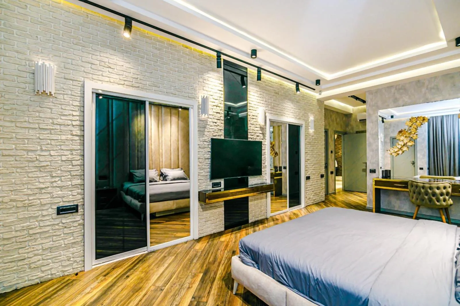 Bed in INDILA Luxury Apartment in Nizami street