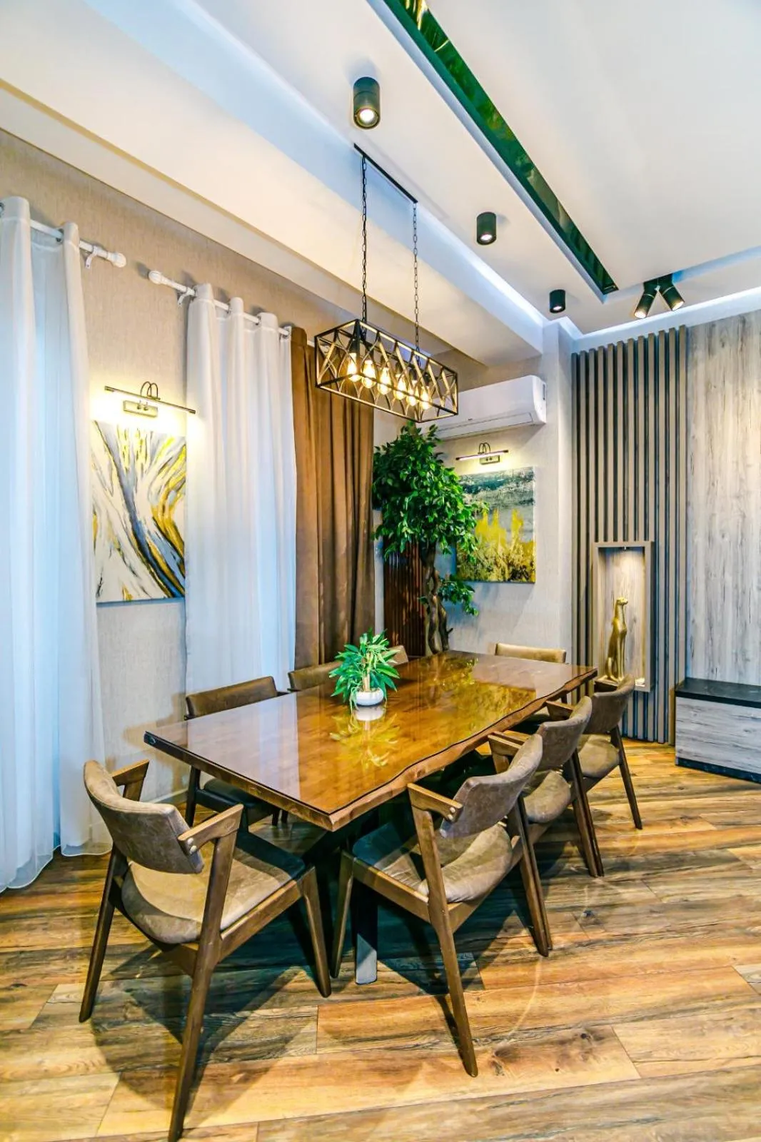 INDILA Luxury Apartment in Nizami street