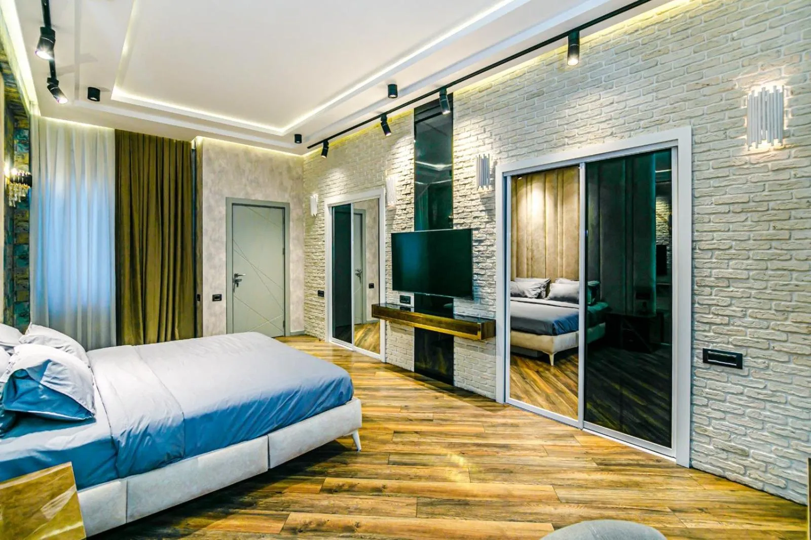 Bed in INDILA Luxury Apartment in Nizami street
