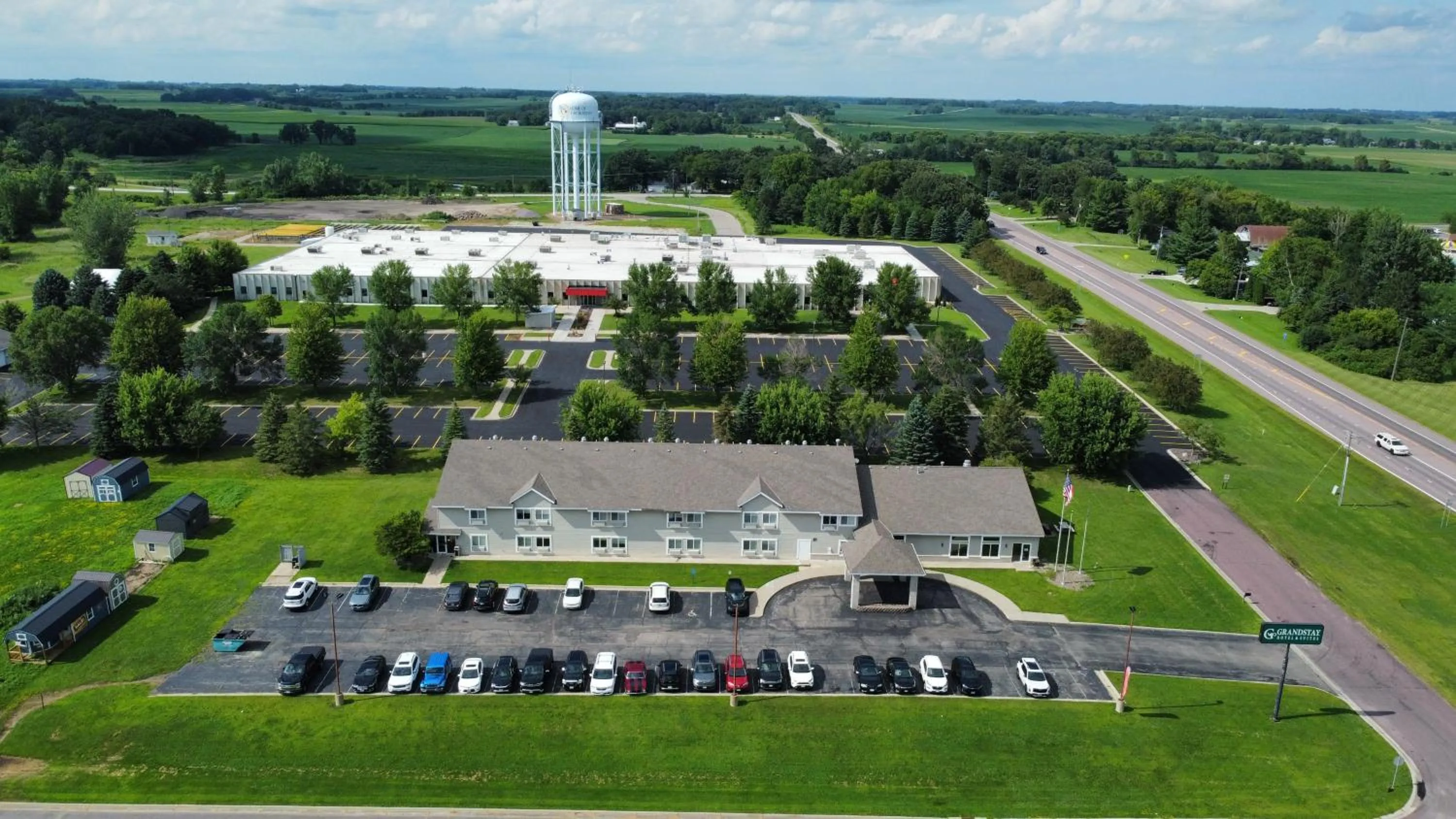 Property building in GrandStay Hotel and Suite Waseca