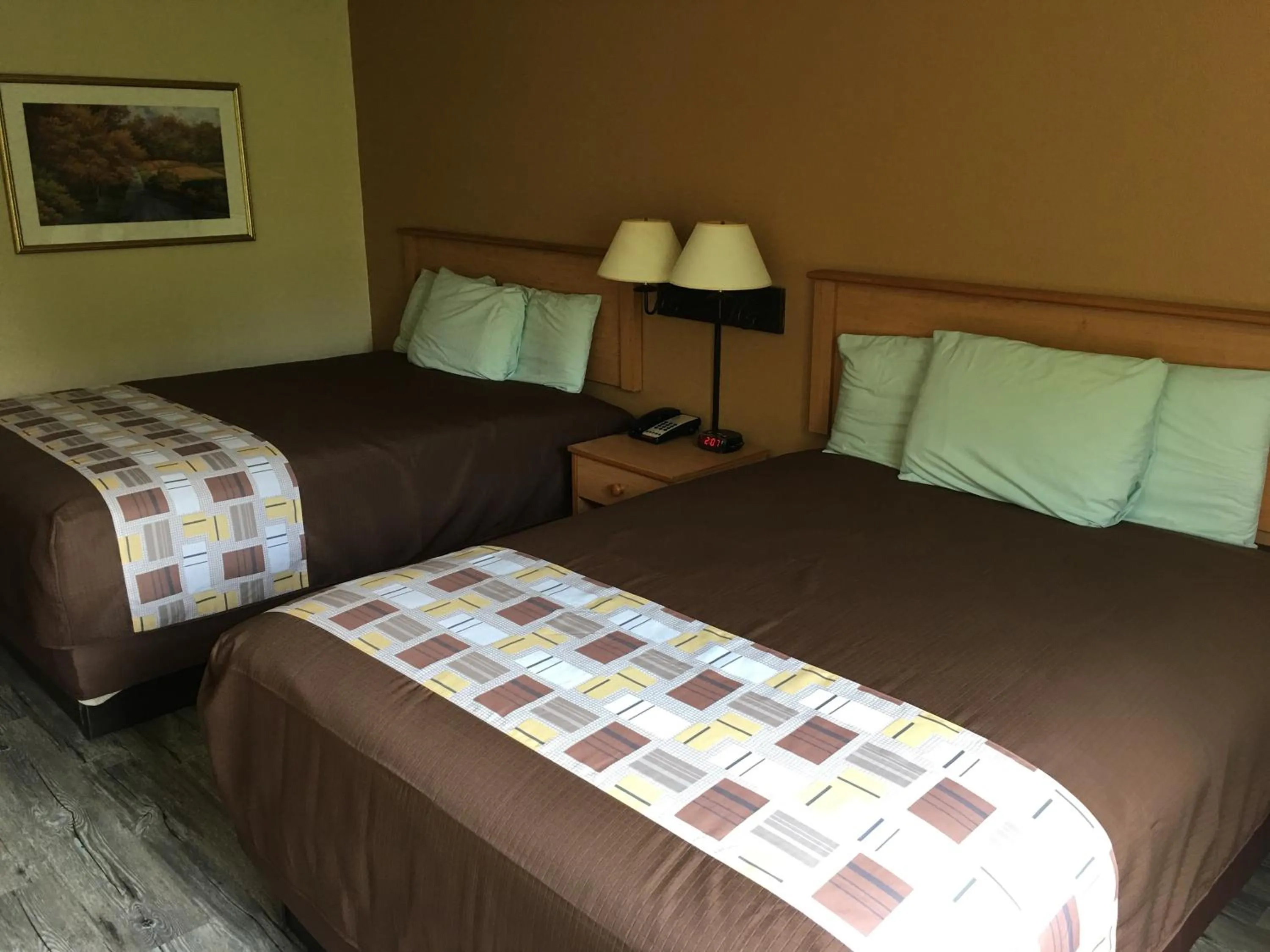 Bed in Hometown Inn-Soddy Daisy