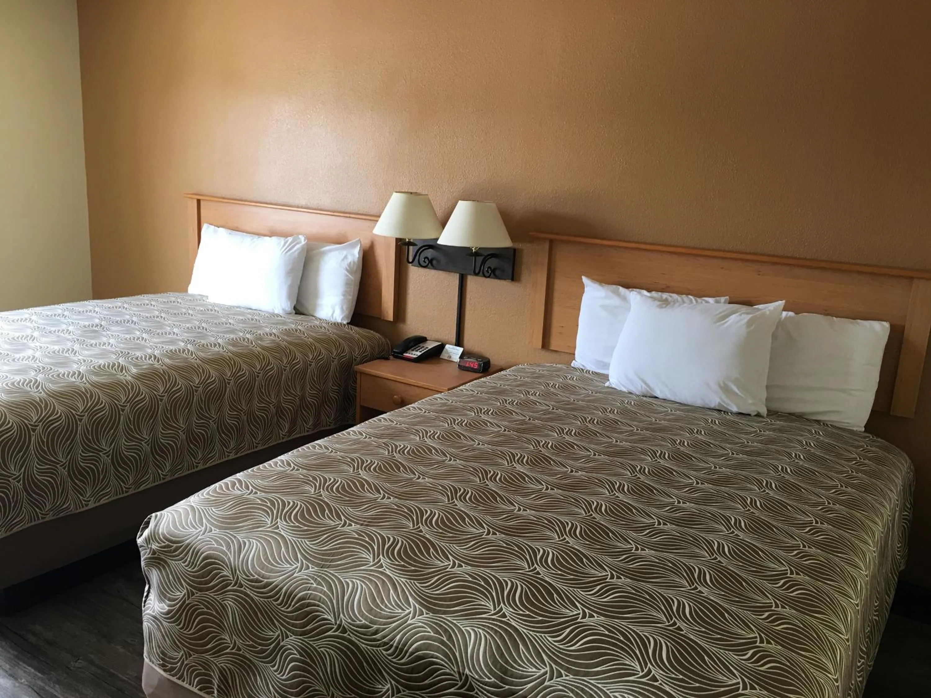 Bed in Hometown Inn-Soddy Daisy