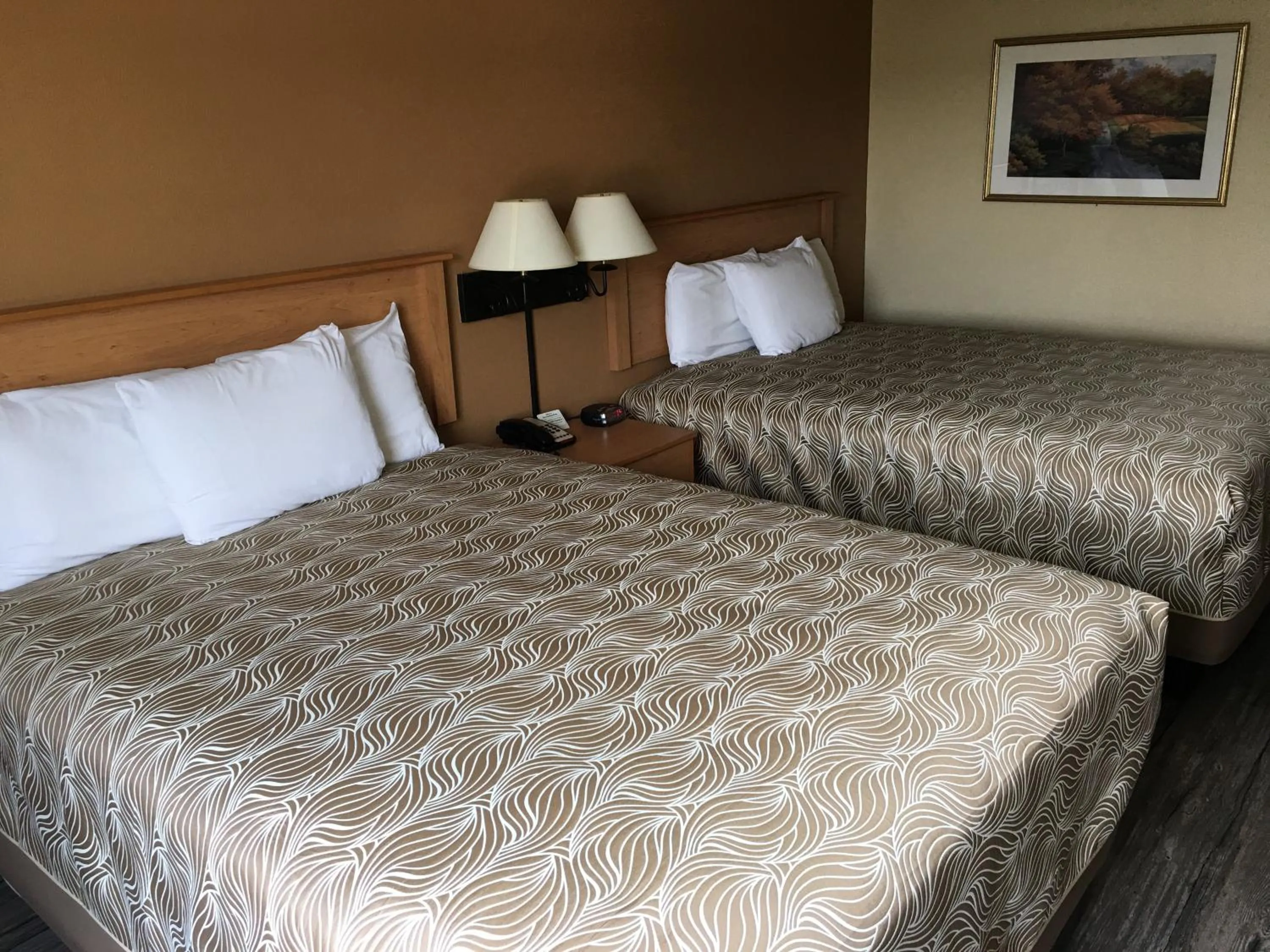 Bed in Hometown Inn-Soddy Daisy