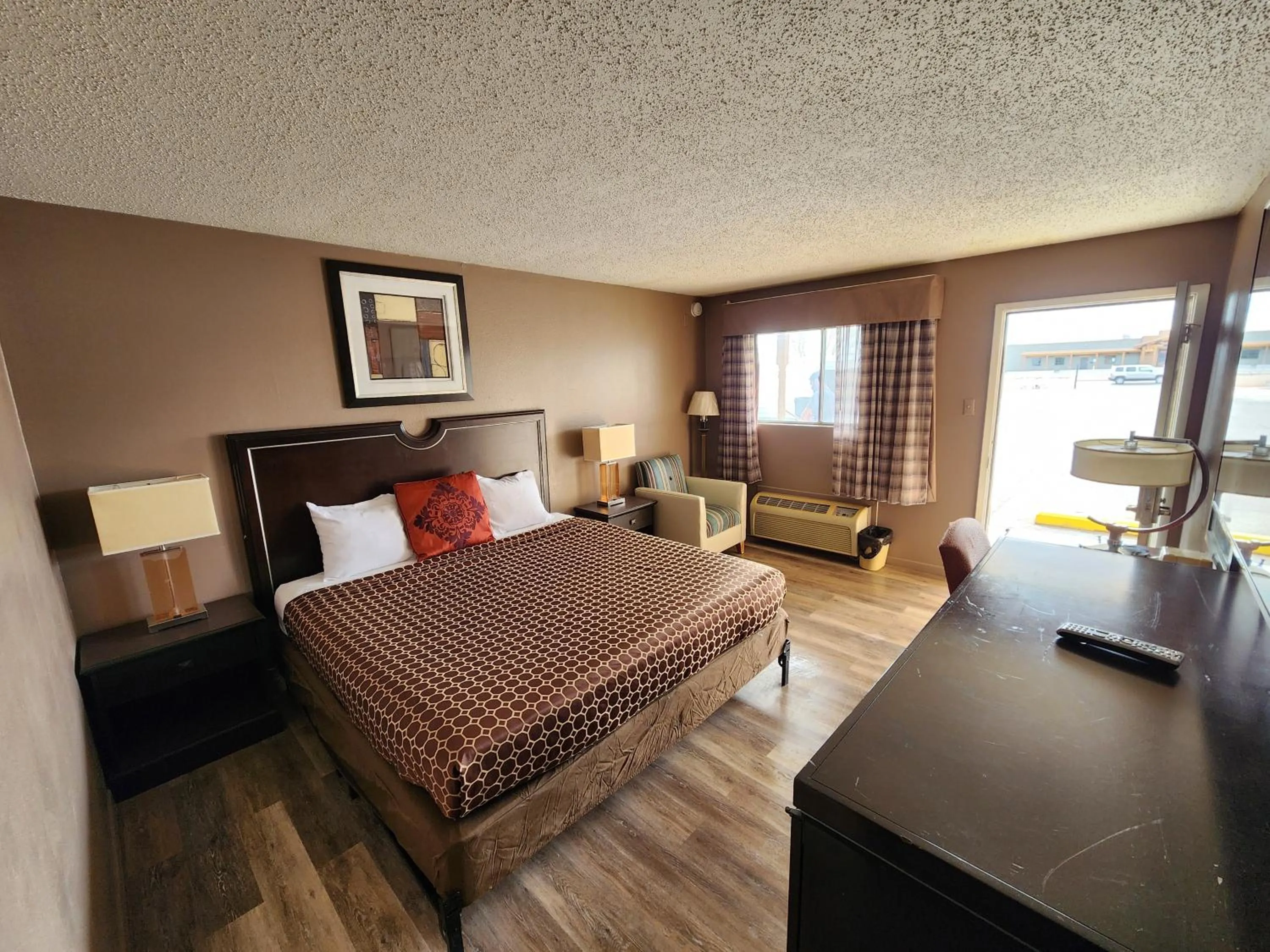 Bed in Satellite Inn