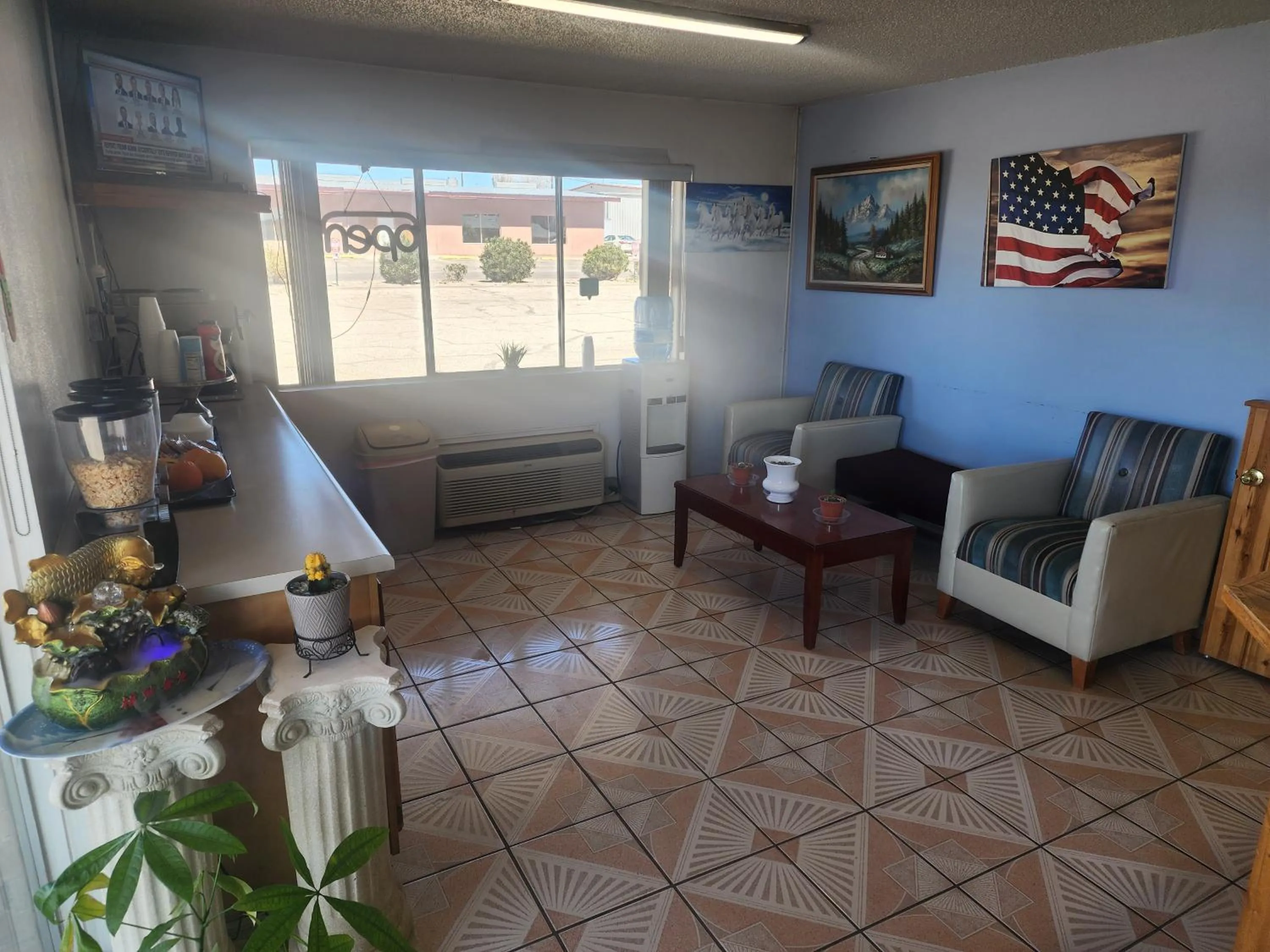 Lobby or reception in Satellite Inn