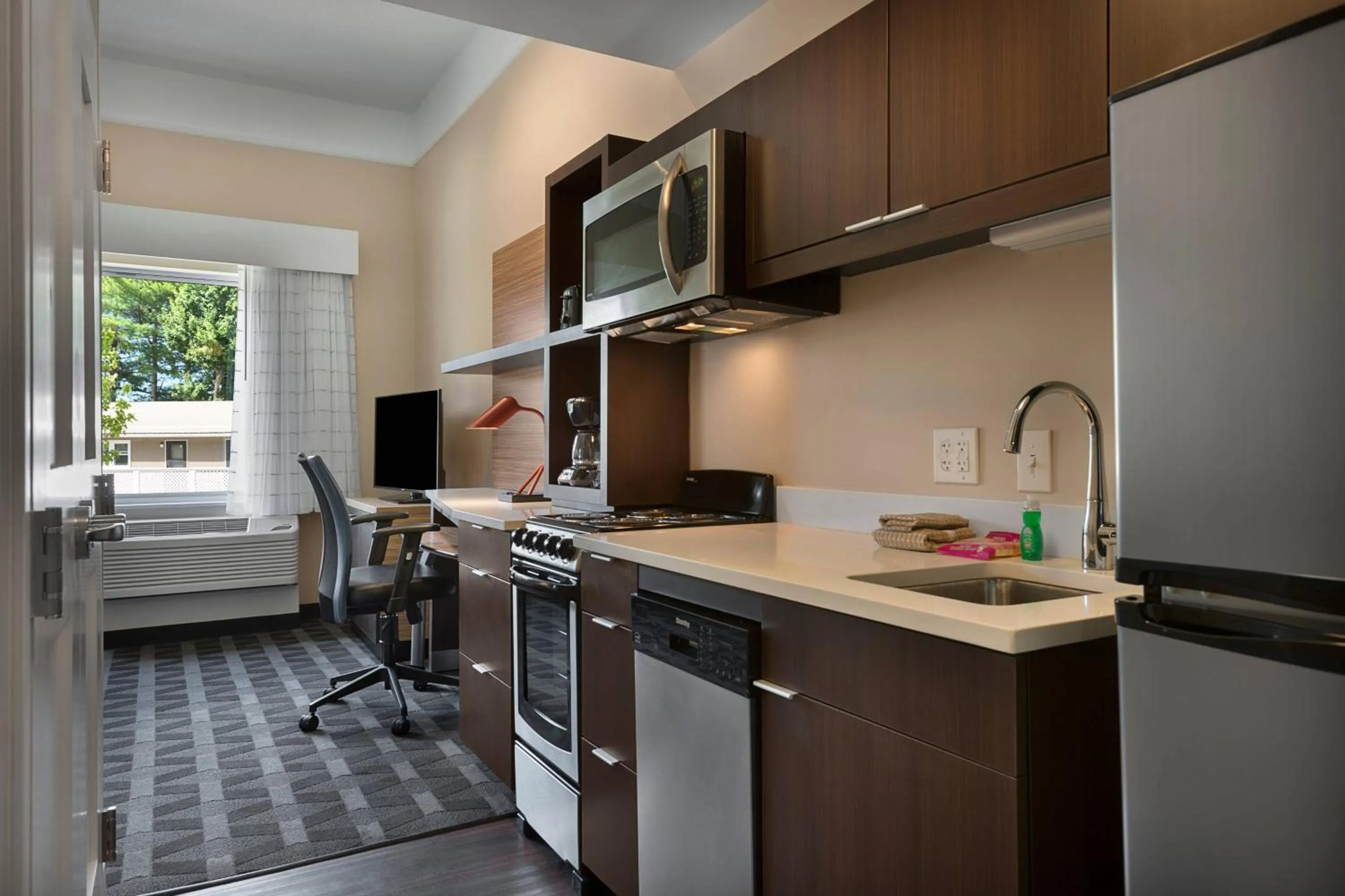 Kitchen or kitchenette in TownePlace Suites Boone
