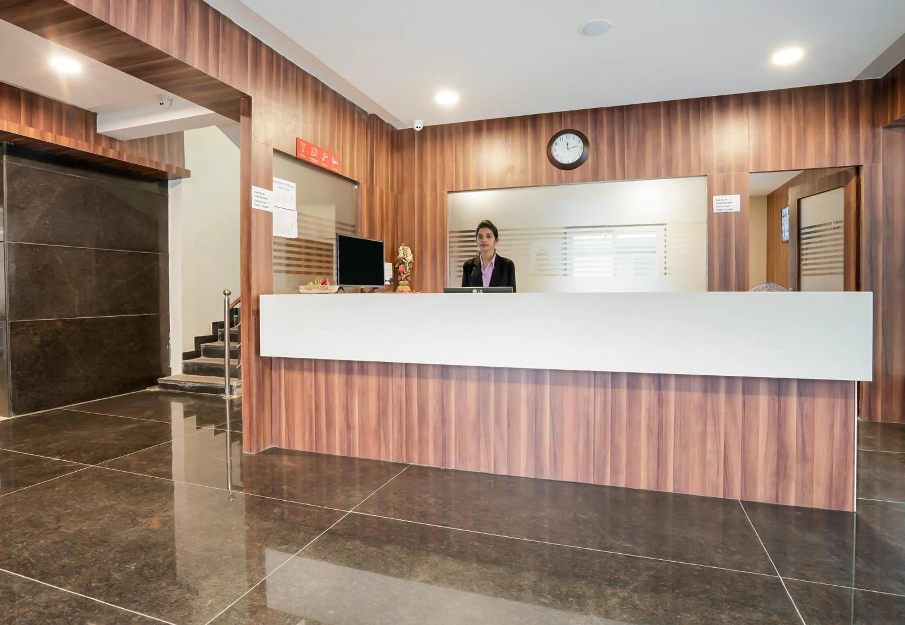 Lobby or reception in Super Hotel O Gokul Grand Near SR Nagar Police Station