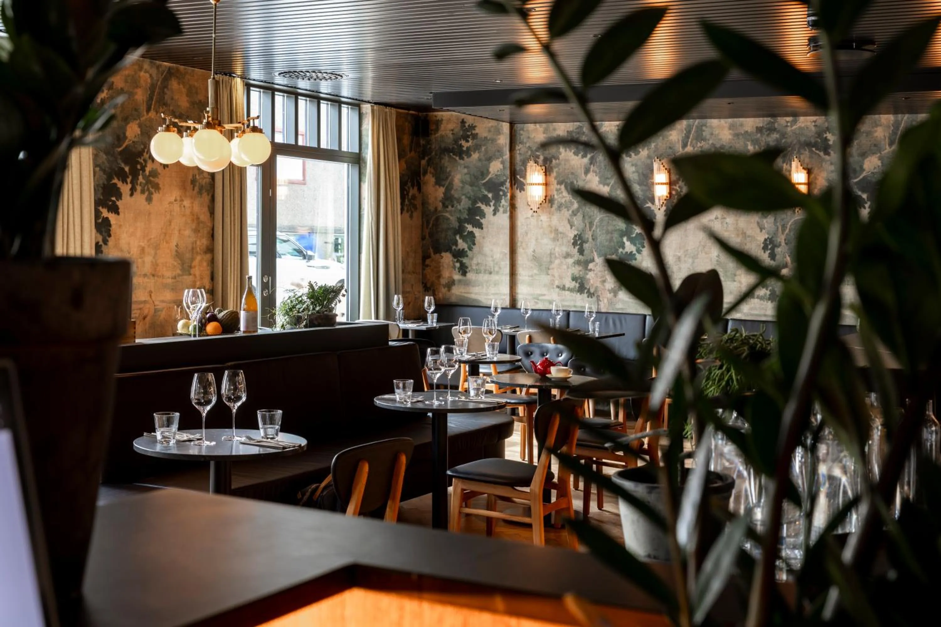 Restaurant/places to eat in Hotel Von