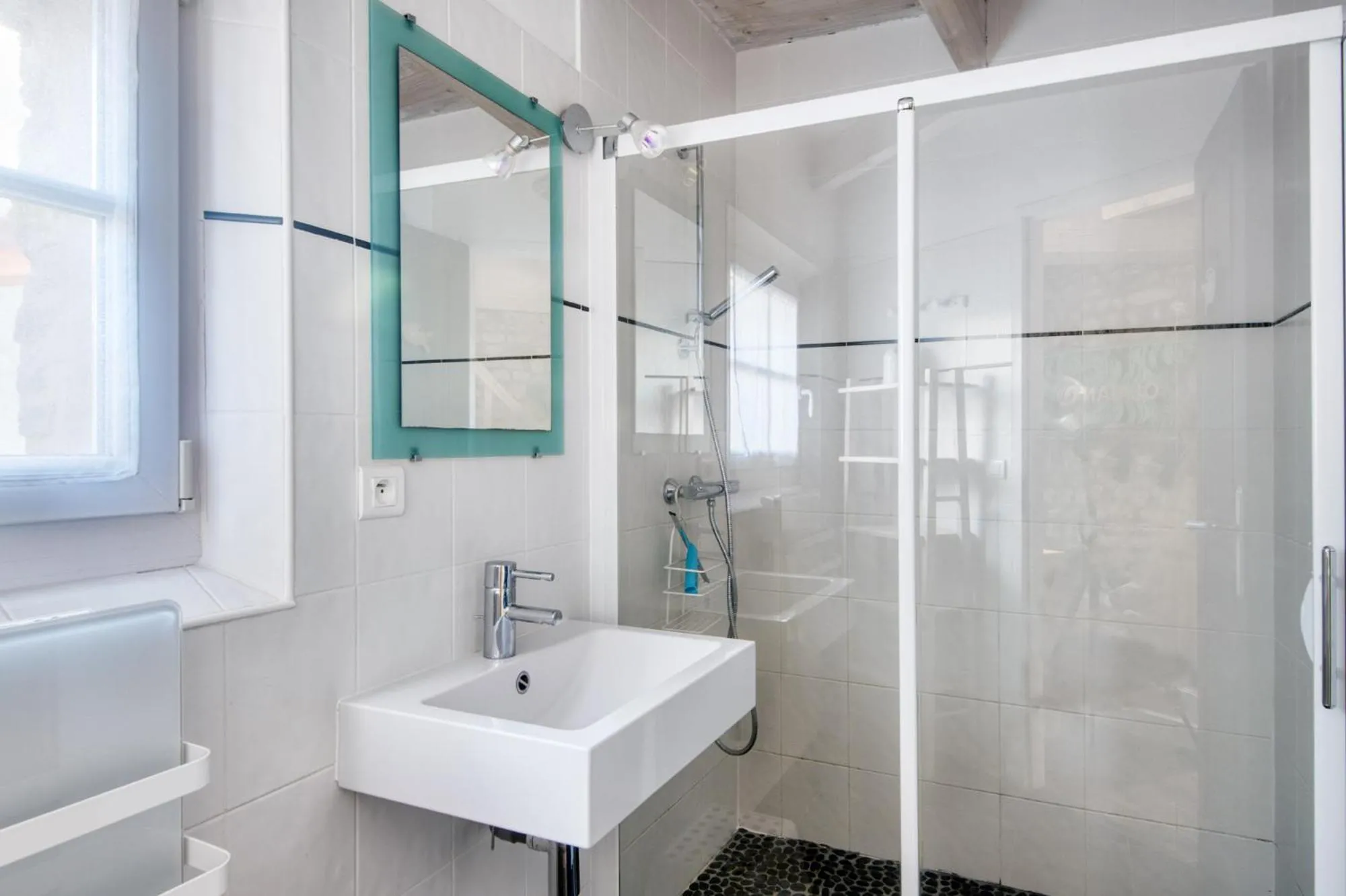 Shower in Maison Valériane