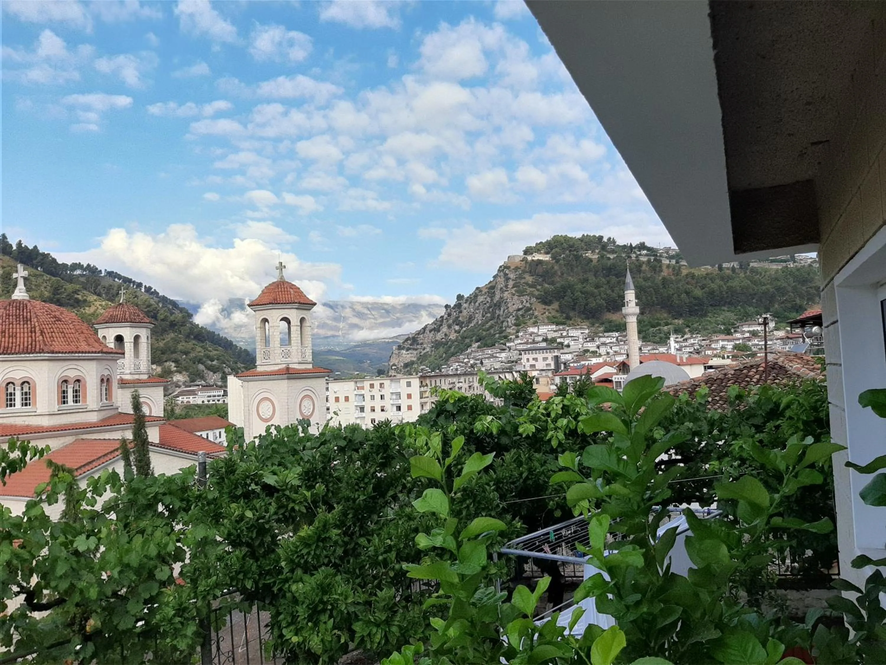 Nearby landmark in HOTEL VILA TWIX