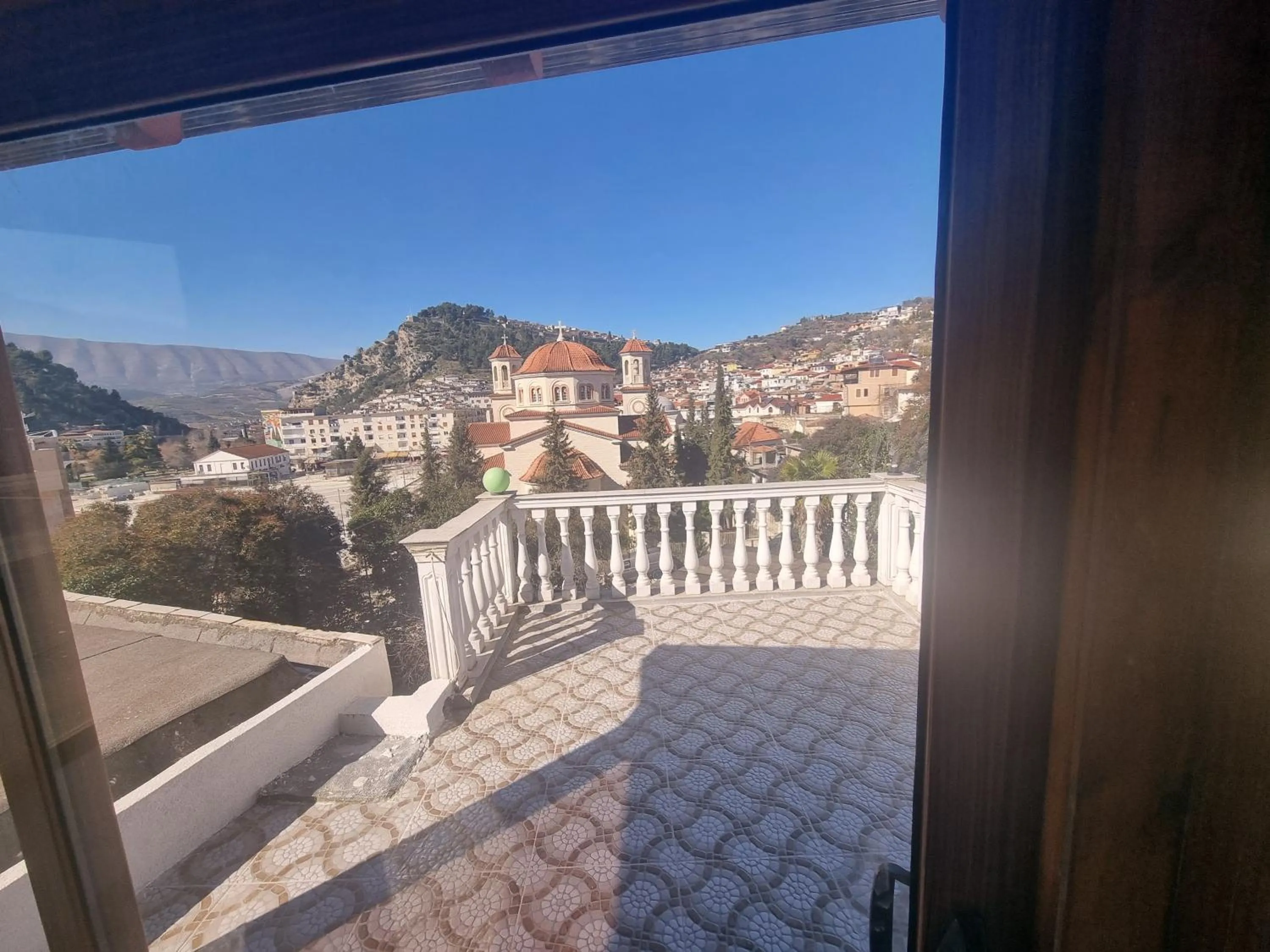 Day in HOTEL VILA TWIX