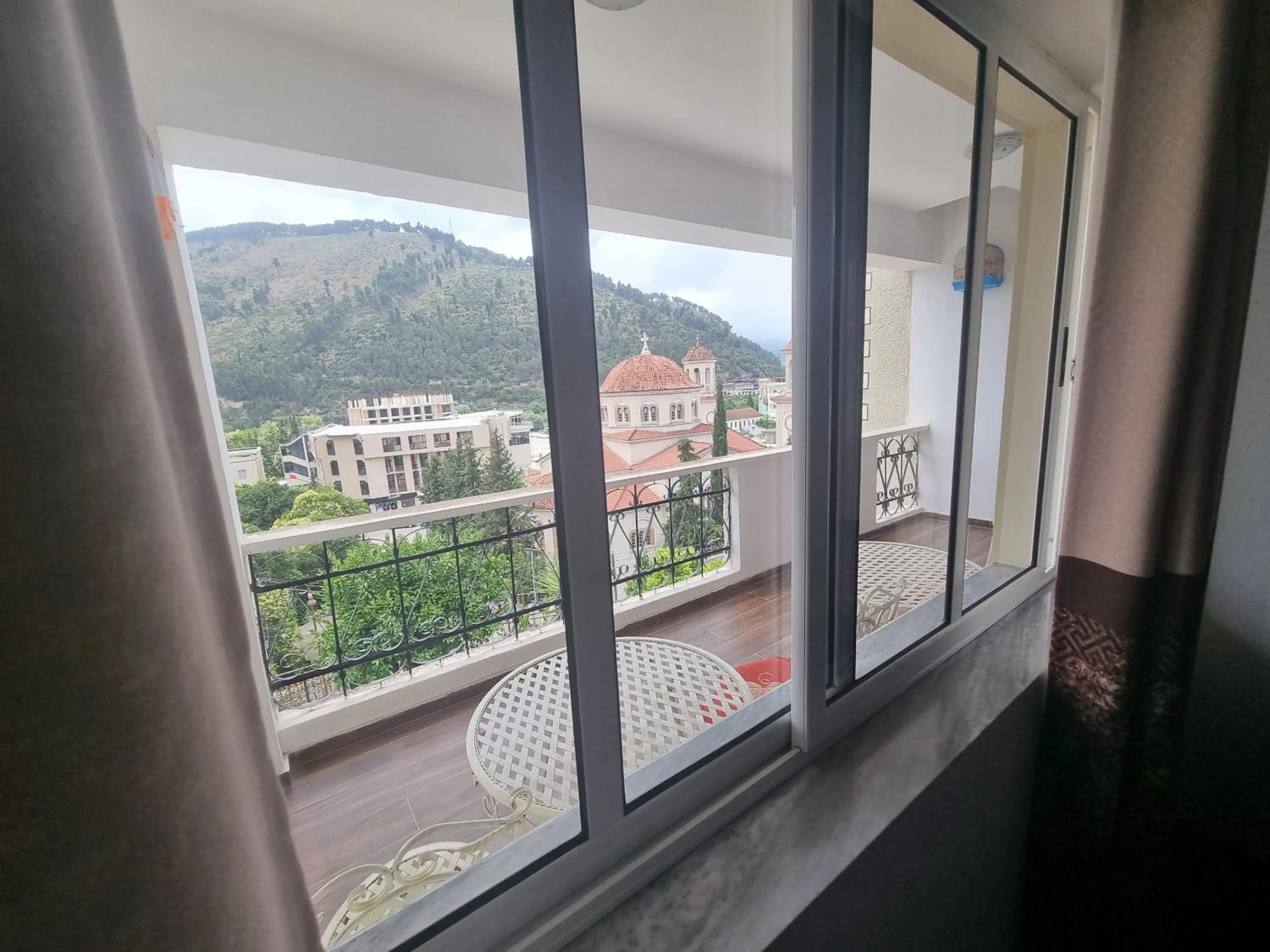 Day in HOTEL VILA TWIX