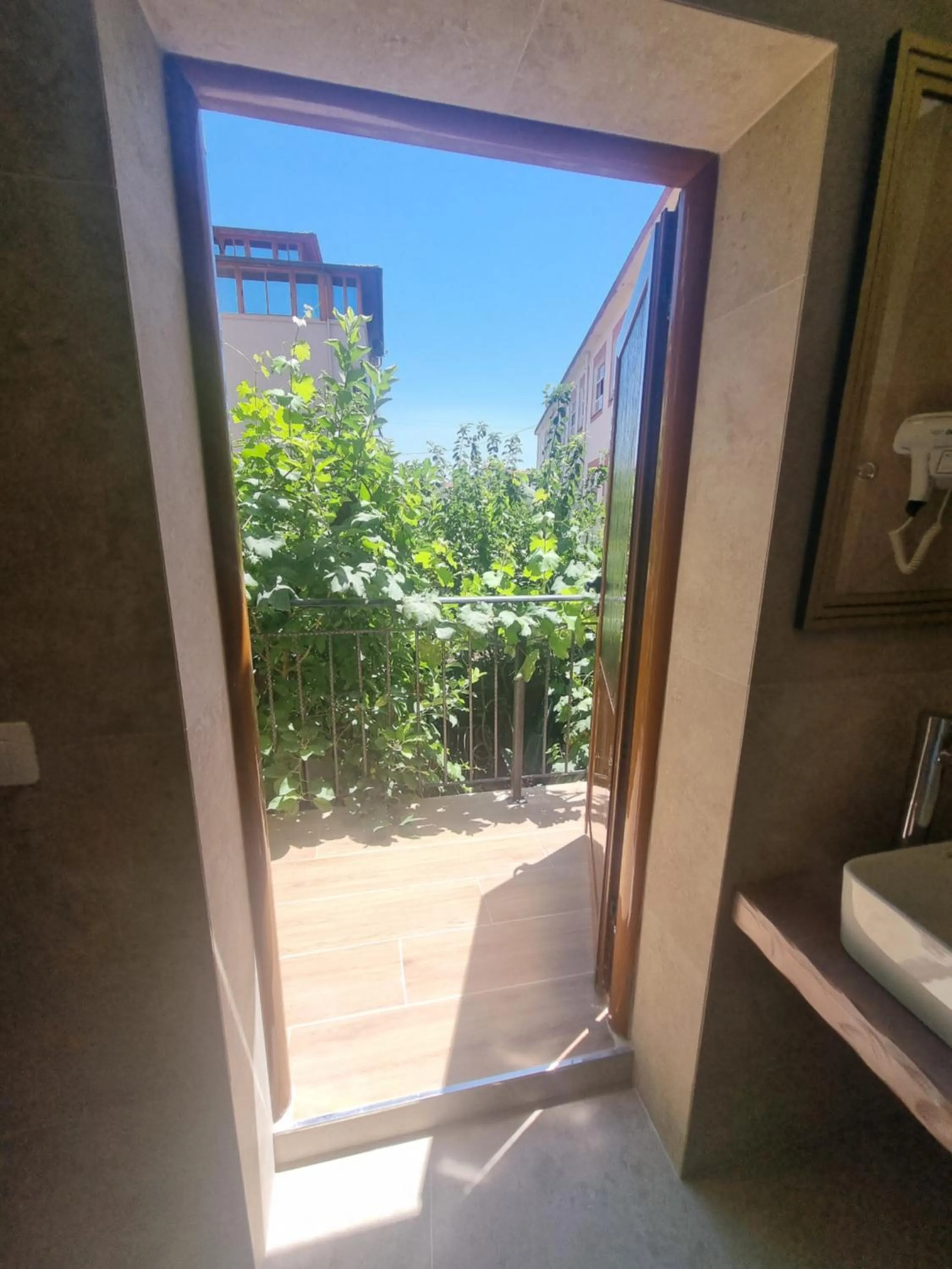 Day in HOTEL VILA TWIX