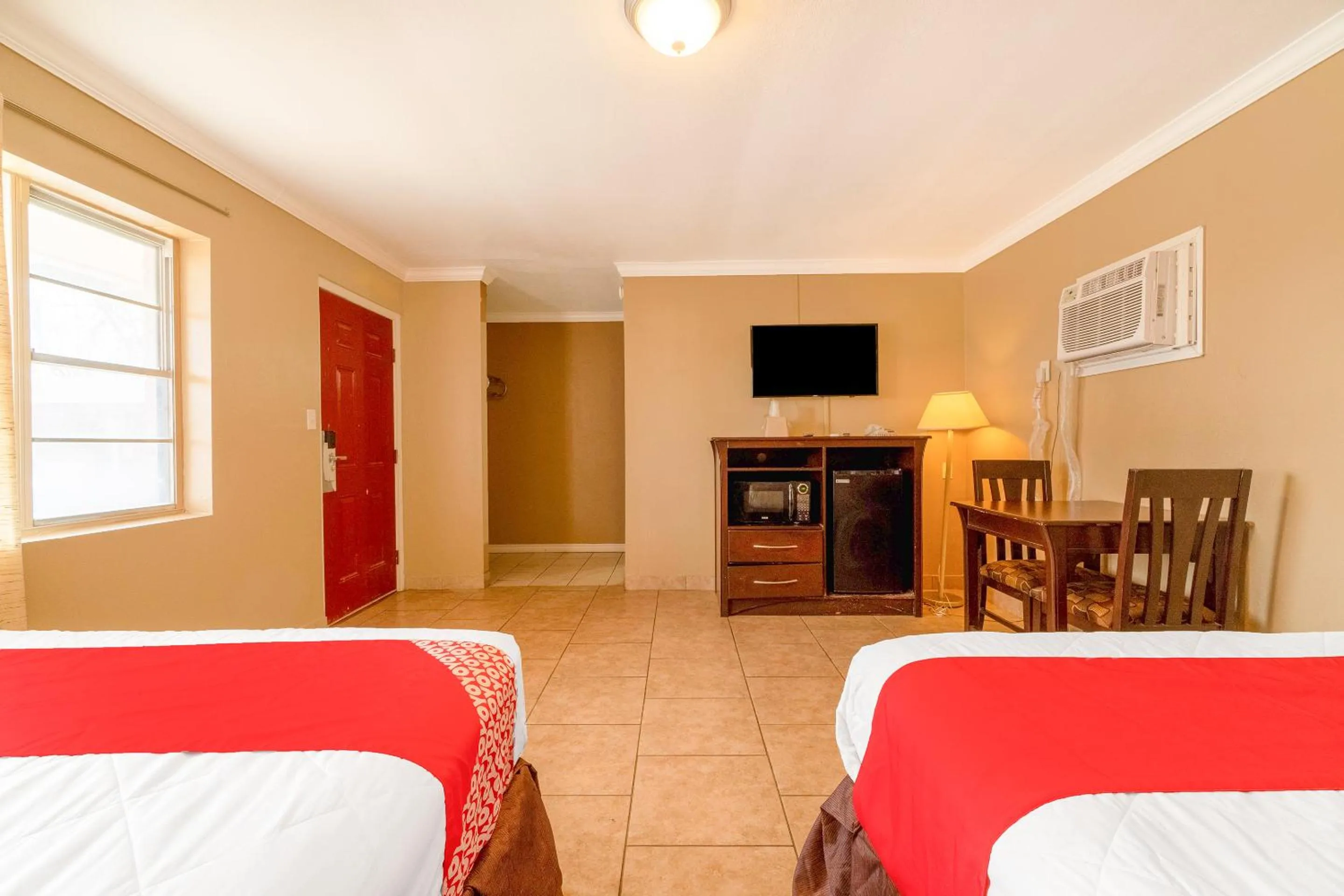 Bedroom in Capital O Hotel Beeville -US 181