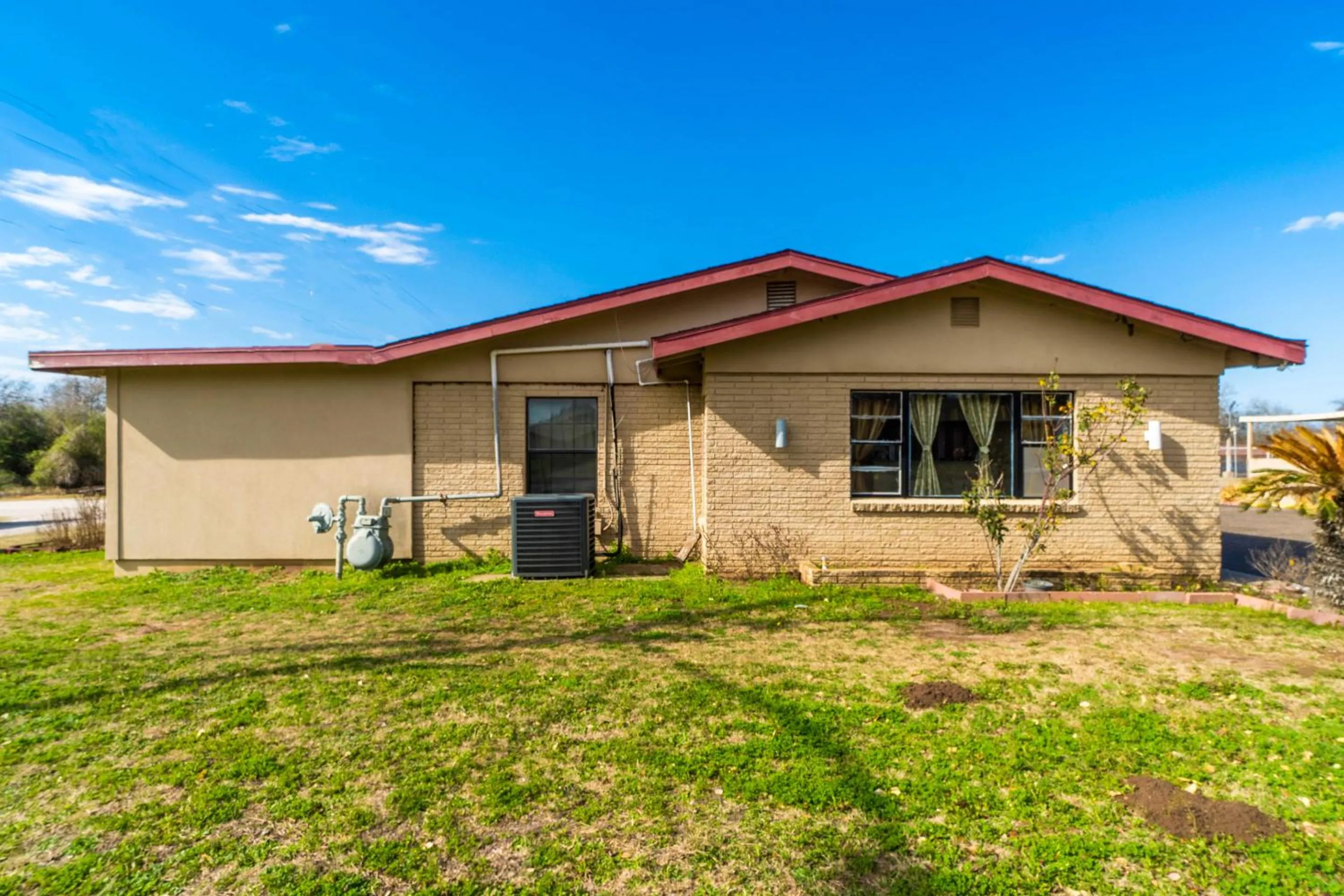 Area and facilities in Capital O Hotel Beeville -US 181