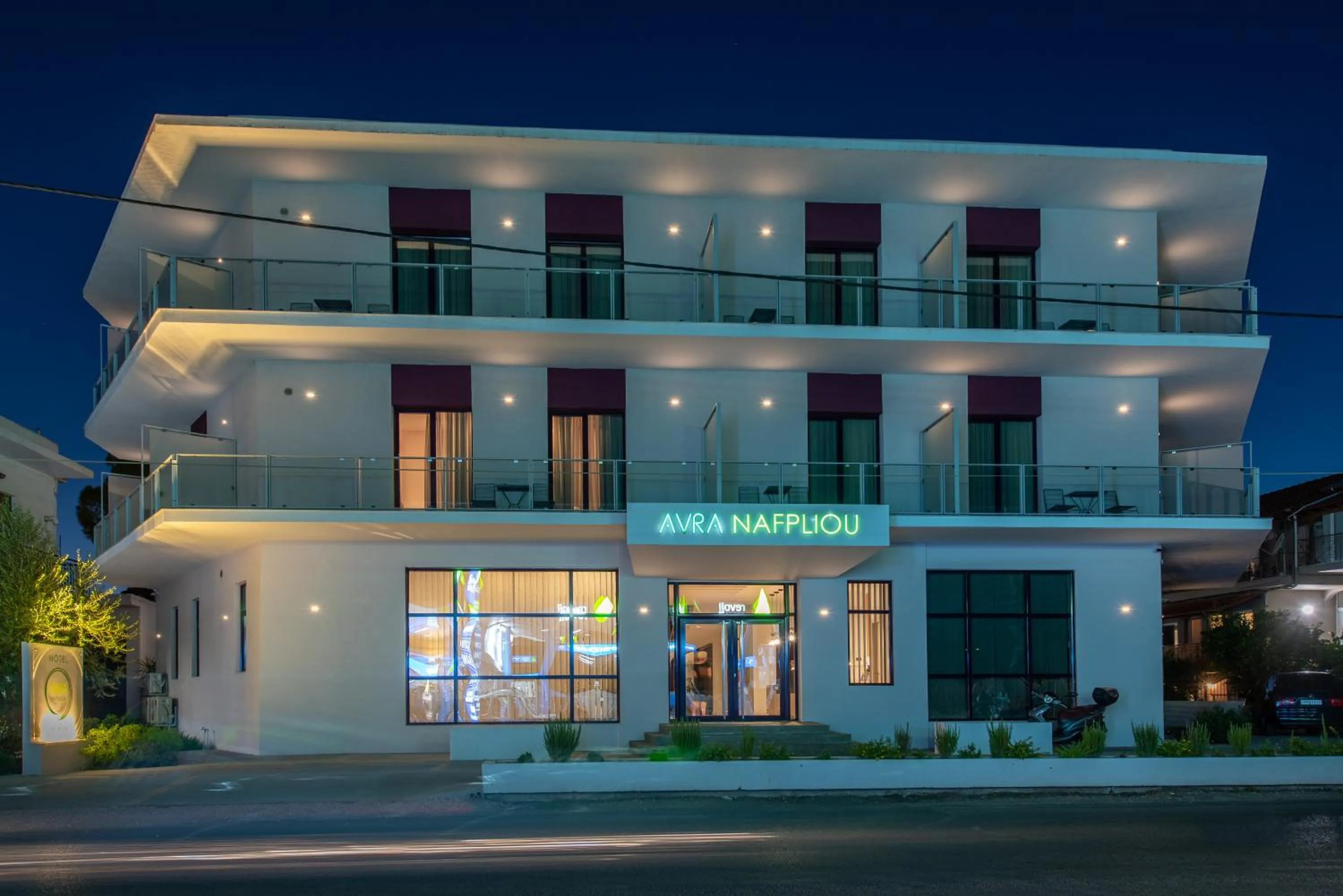 Property building in Avra Nafpliou