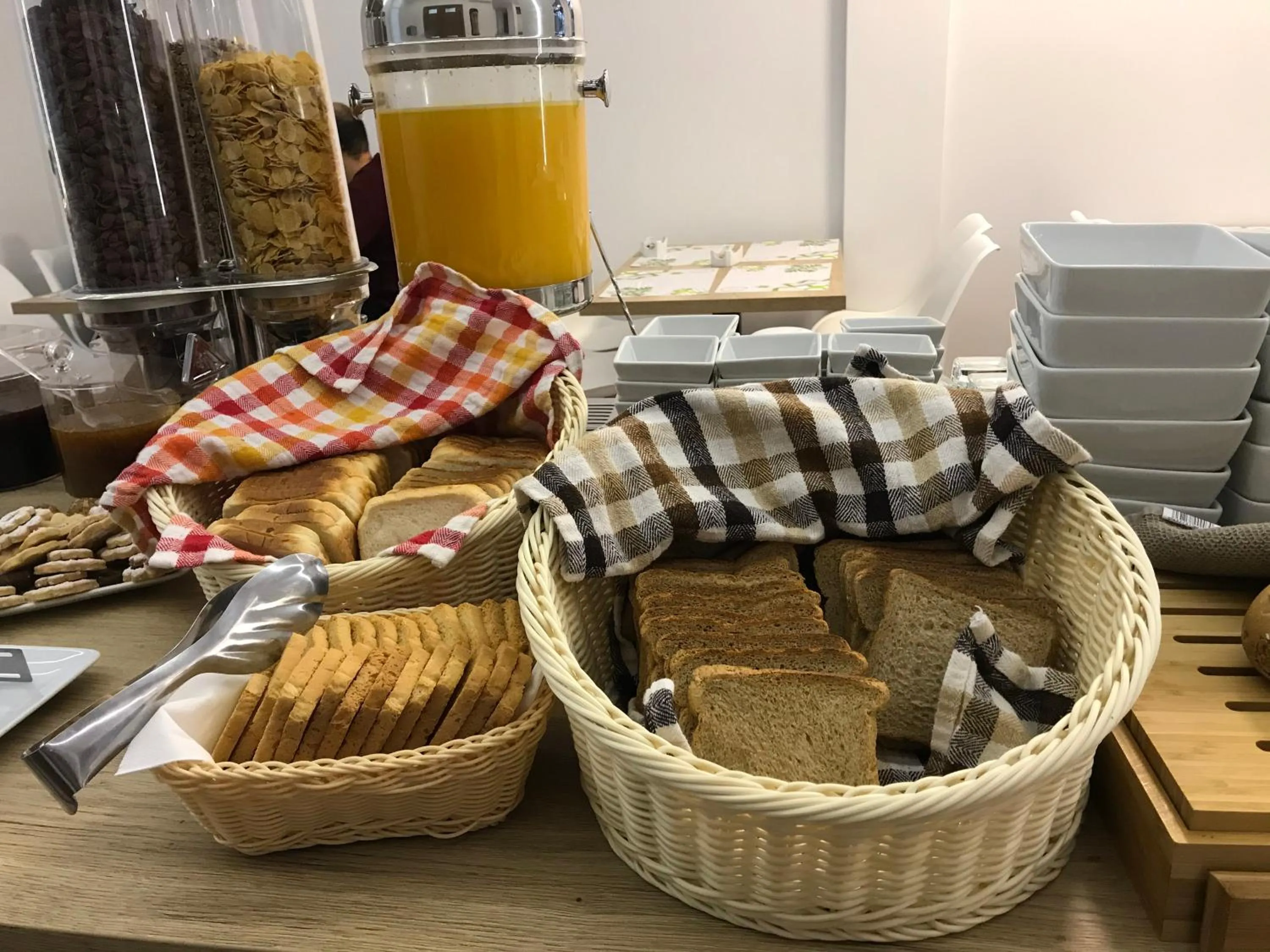 Food and drinks in Avra Nafpliou