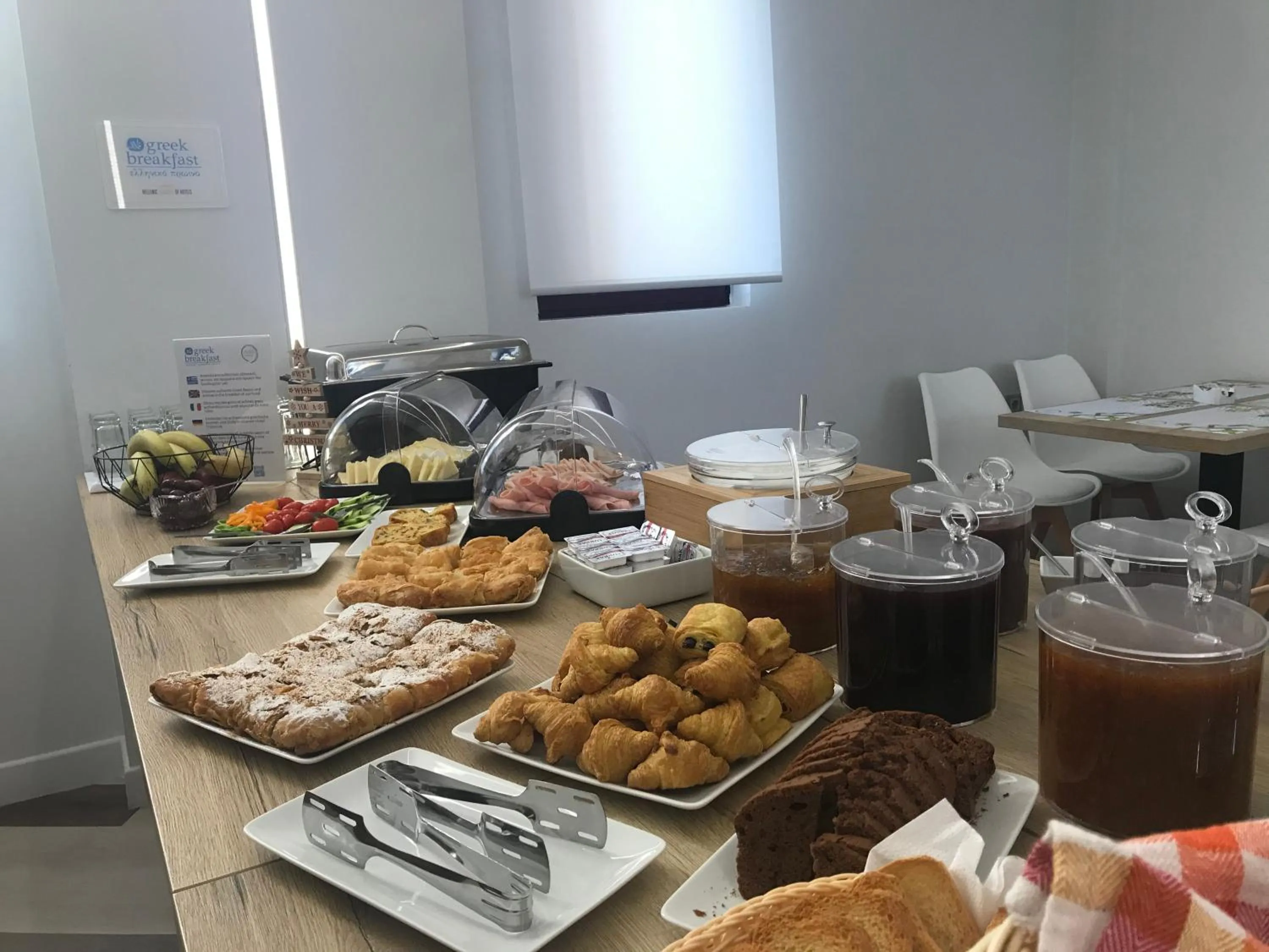 Food and drinks in Avra Nafpliou