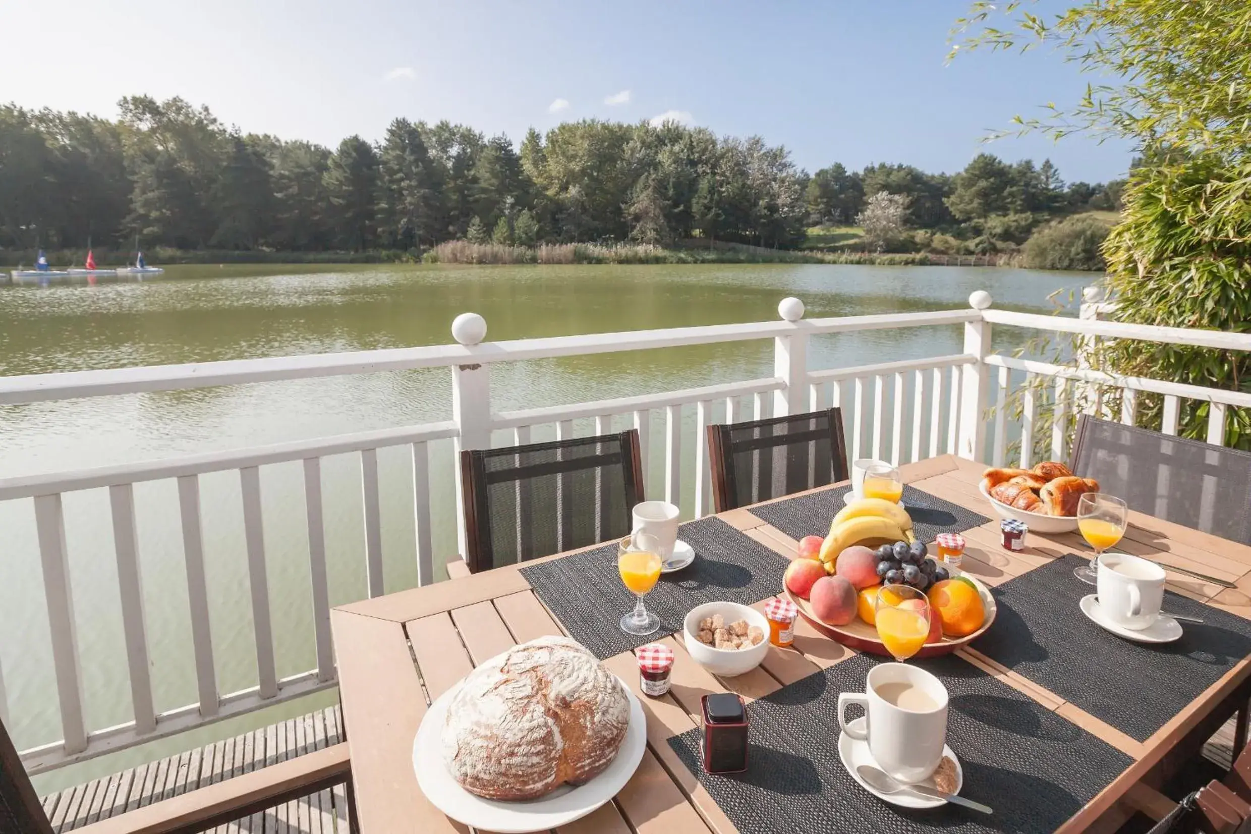 Two-Bedroom House with Sleeping Alcove and Terrace (8 People) - Lake View in Village Pierre & Vacances Belle Dune Two-Bedroom House with Sleeping Alcove and Terrace (8 People) - Lake View in Village Pierre & Vacances Belle Dune