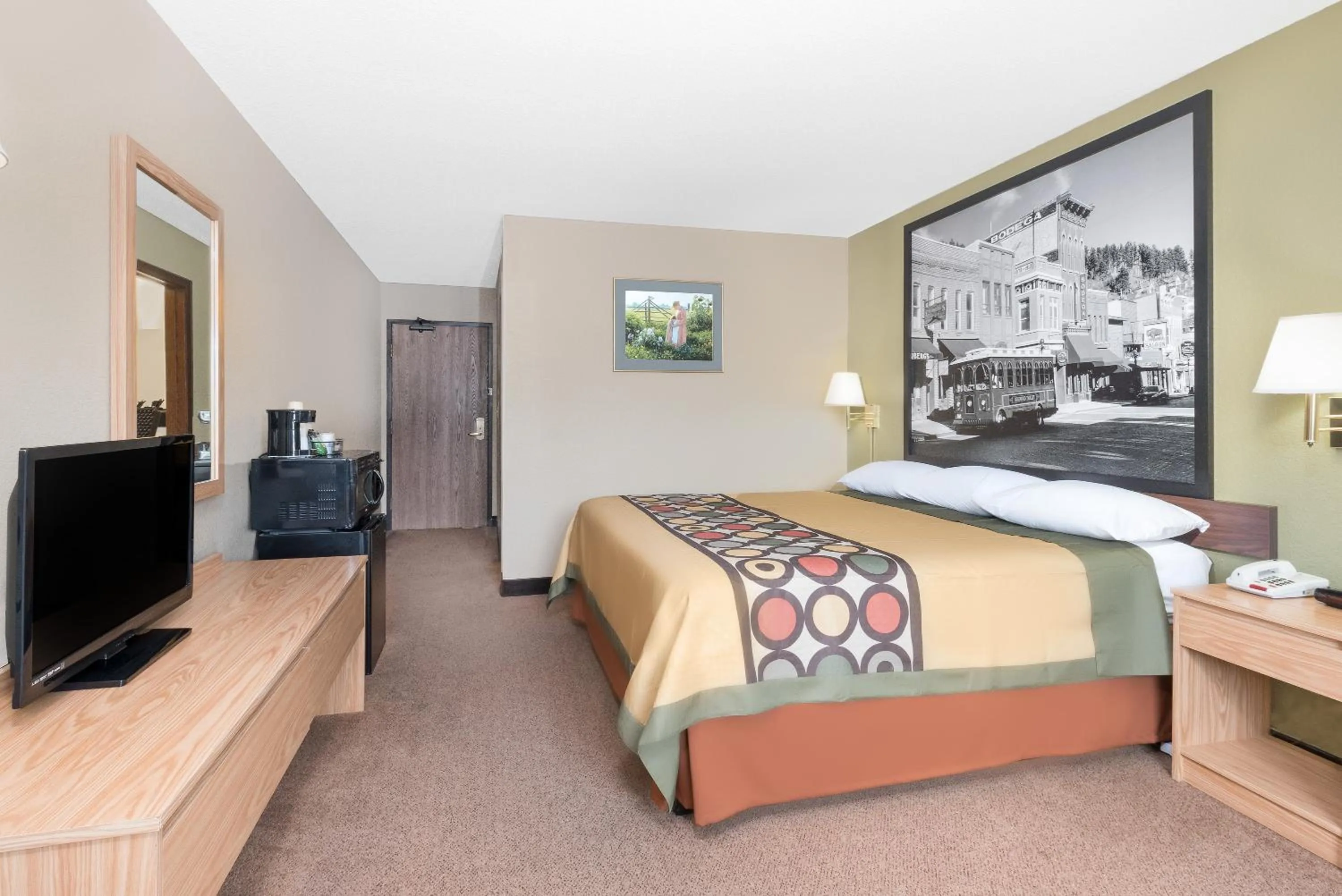 Photo of the whole room, Bed in Super 8 by Wyndham Winner SD