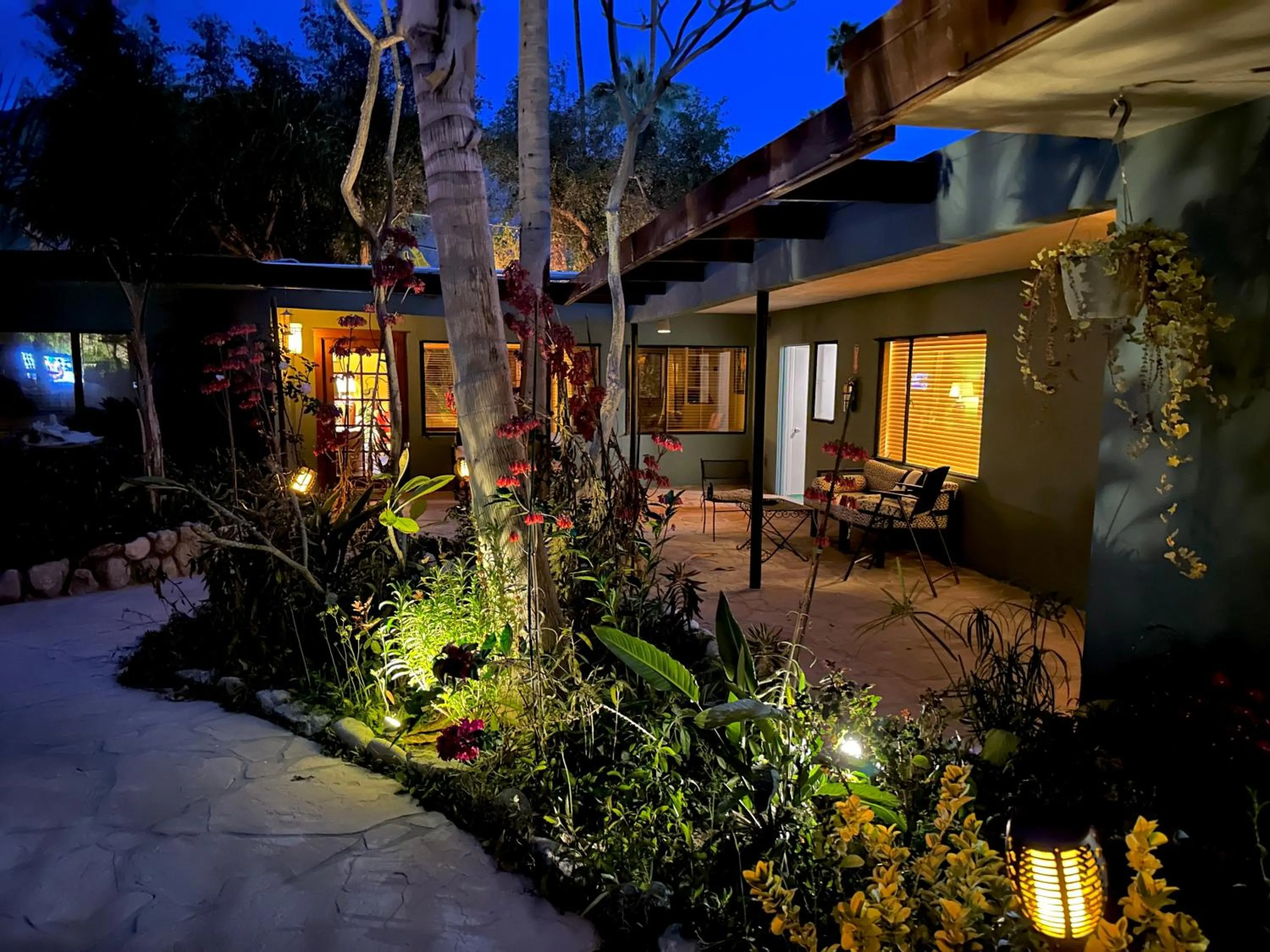 Vista Grande Resort - A Gay Men's Resort