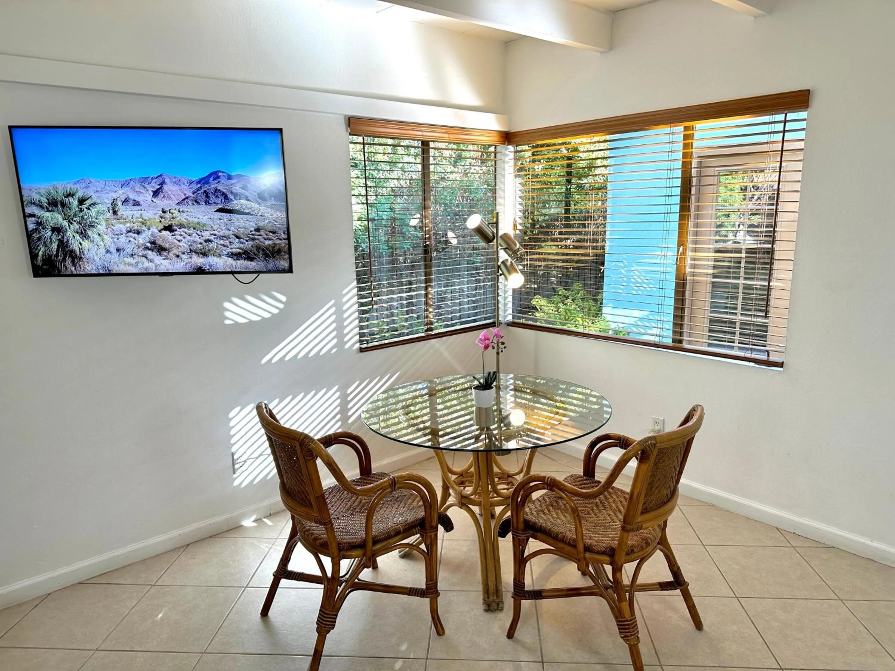 Vista Grande Resort - A Gay Men's Resort