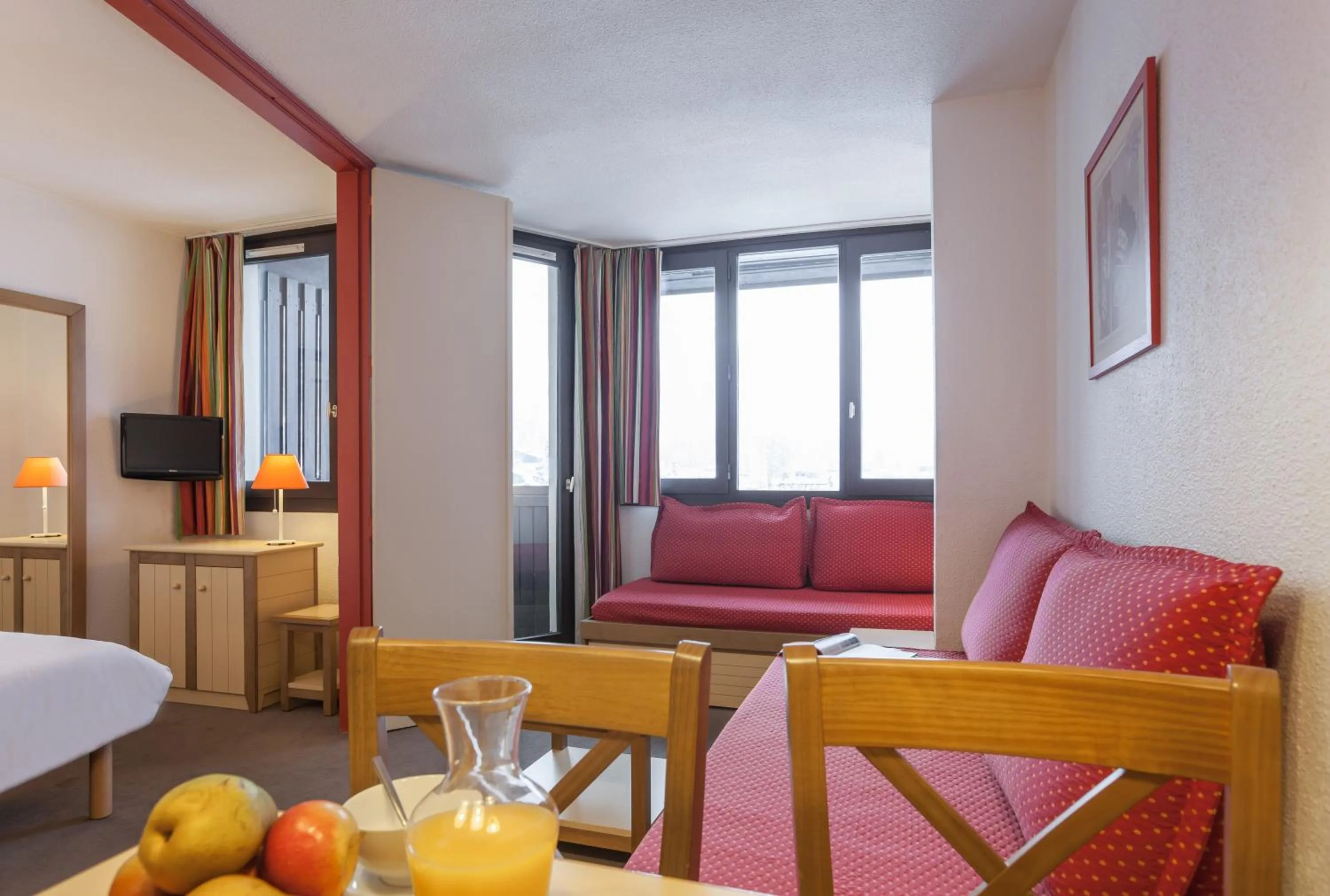 Communal lounge/ TV room in Résidence Pierre & Vacances Le Chamois Blanc