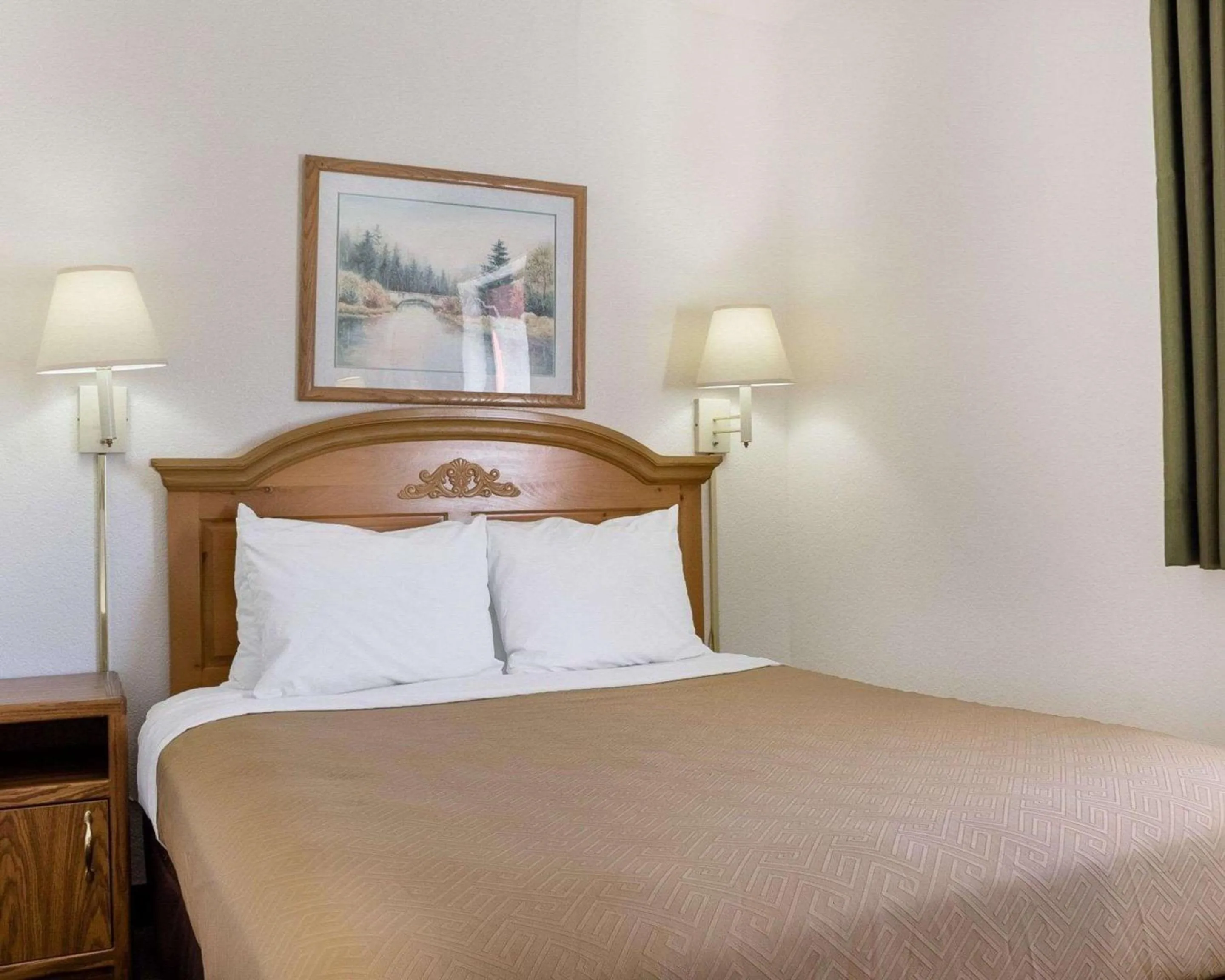 Photo of the whole room in Royal Inn Keystone