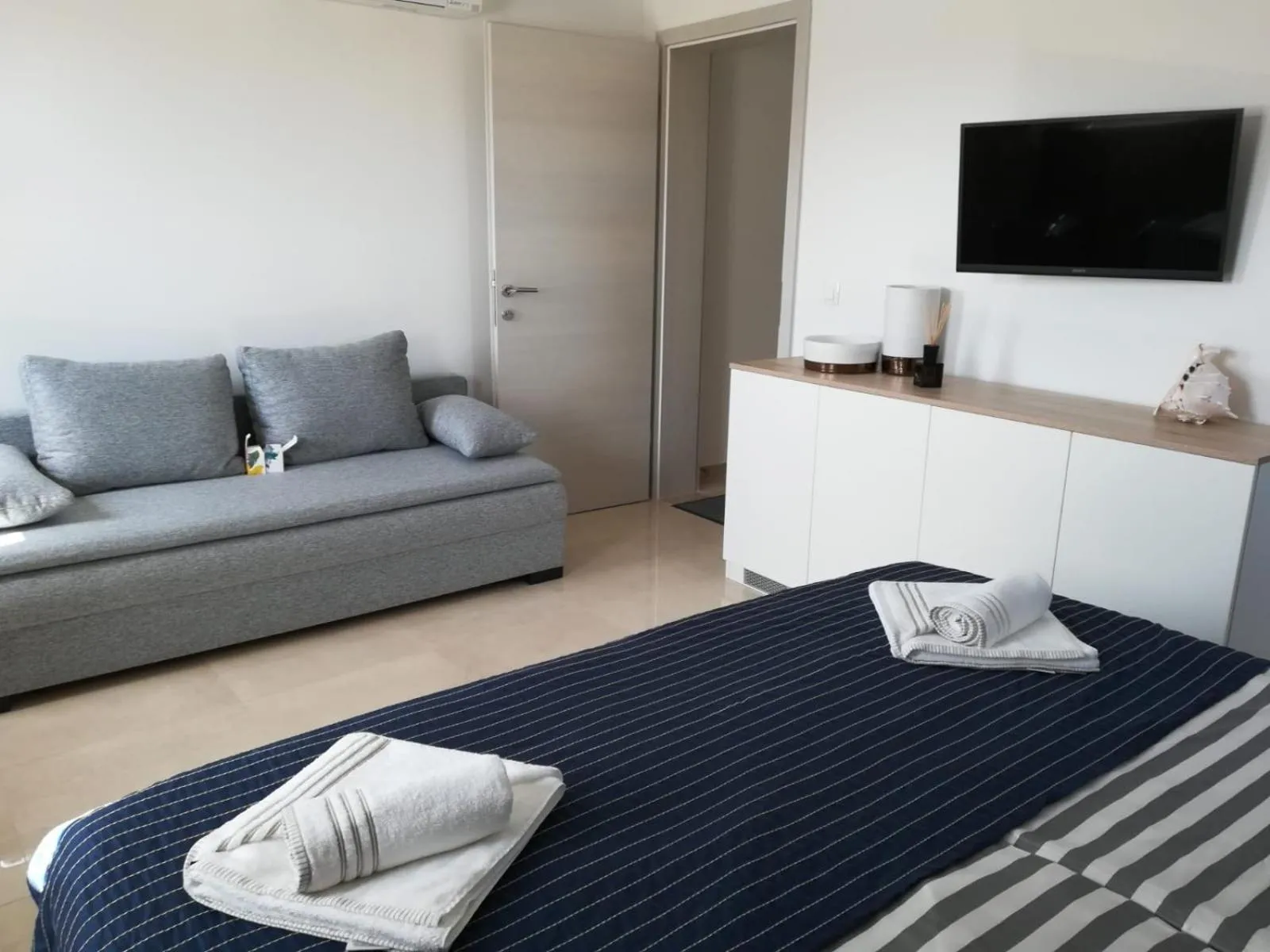 Photo of the whole room, Bed in Villetta Nautica Faggioni