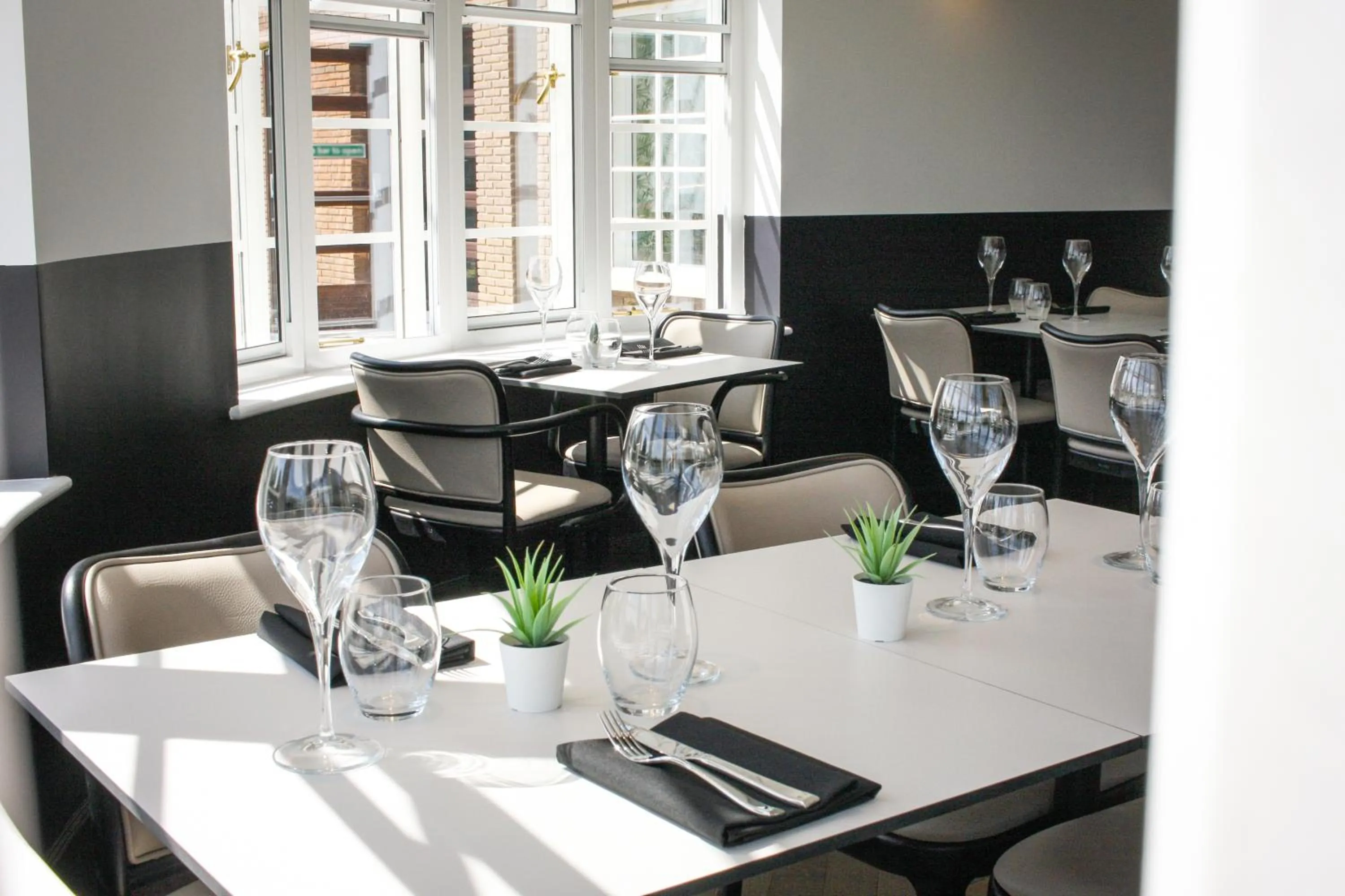 Restaurant/places to eat in The Comet London Hatfield