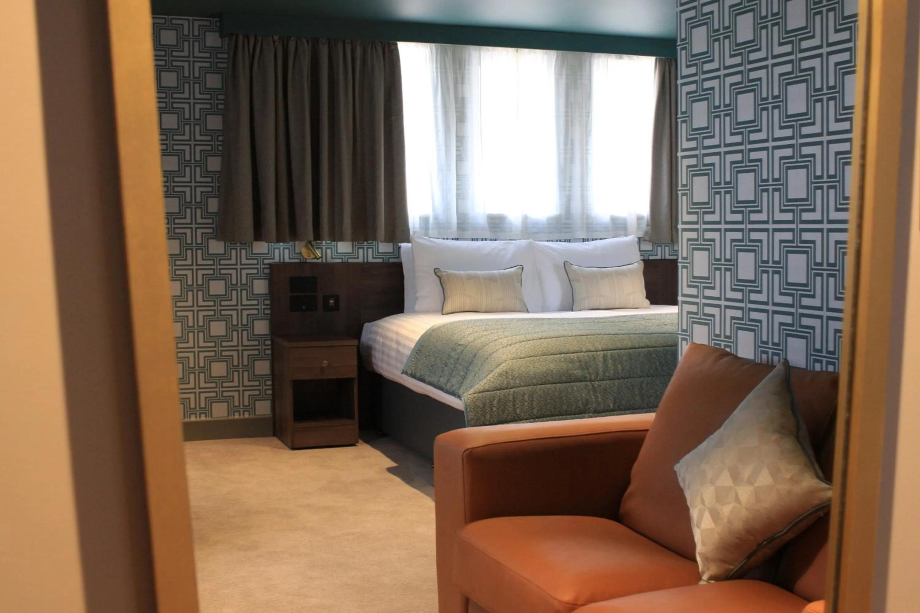 Seating area, Bed in The Comet London Hatfield