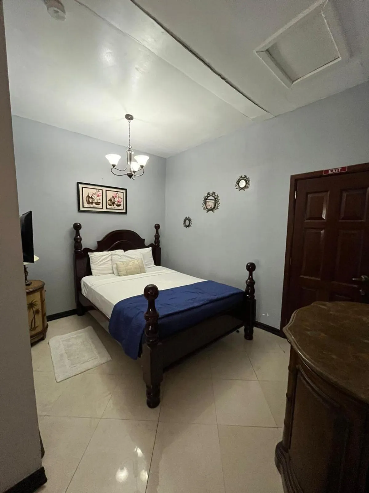 Bed in Seaside Chateau Resort