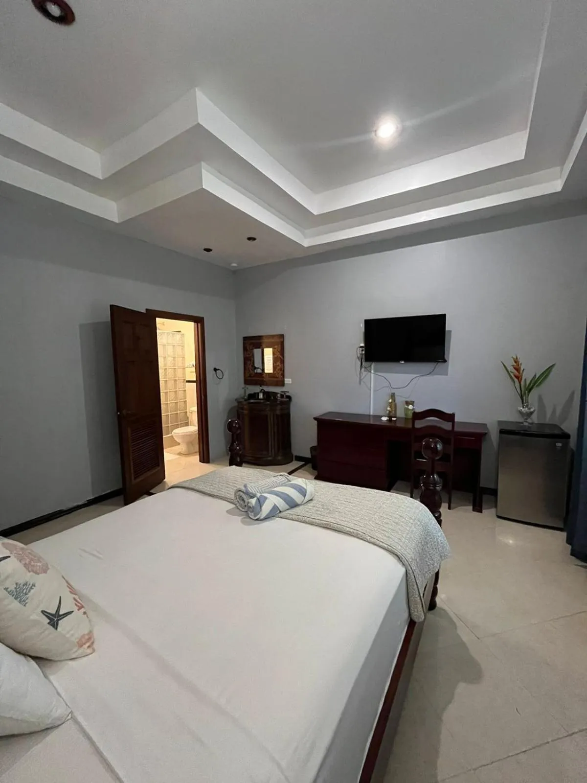 Bed in Seaside Chateau Resort