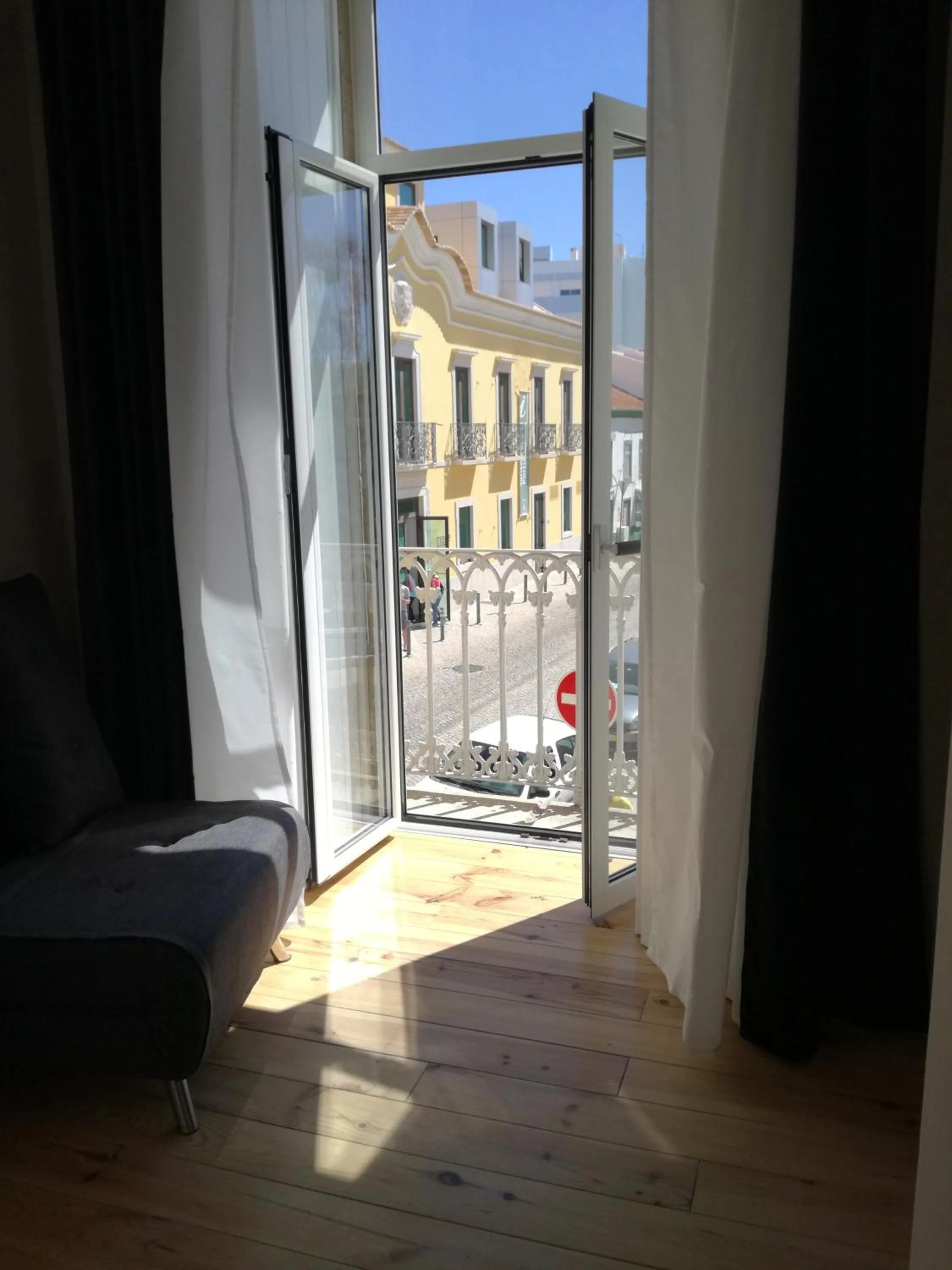 Temple Suites Guesthouse