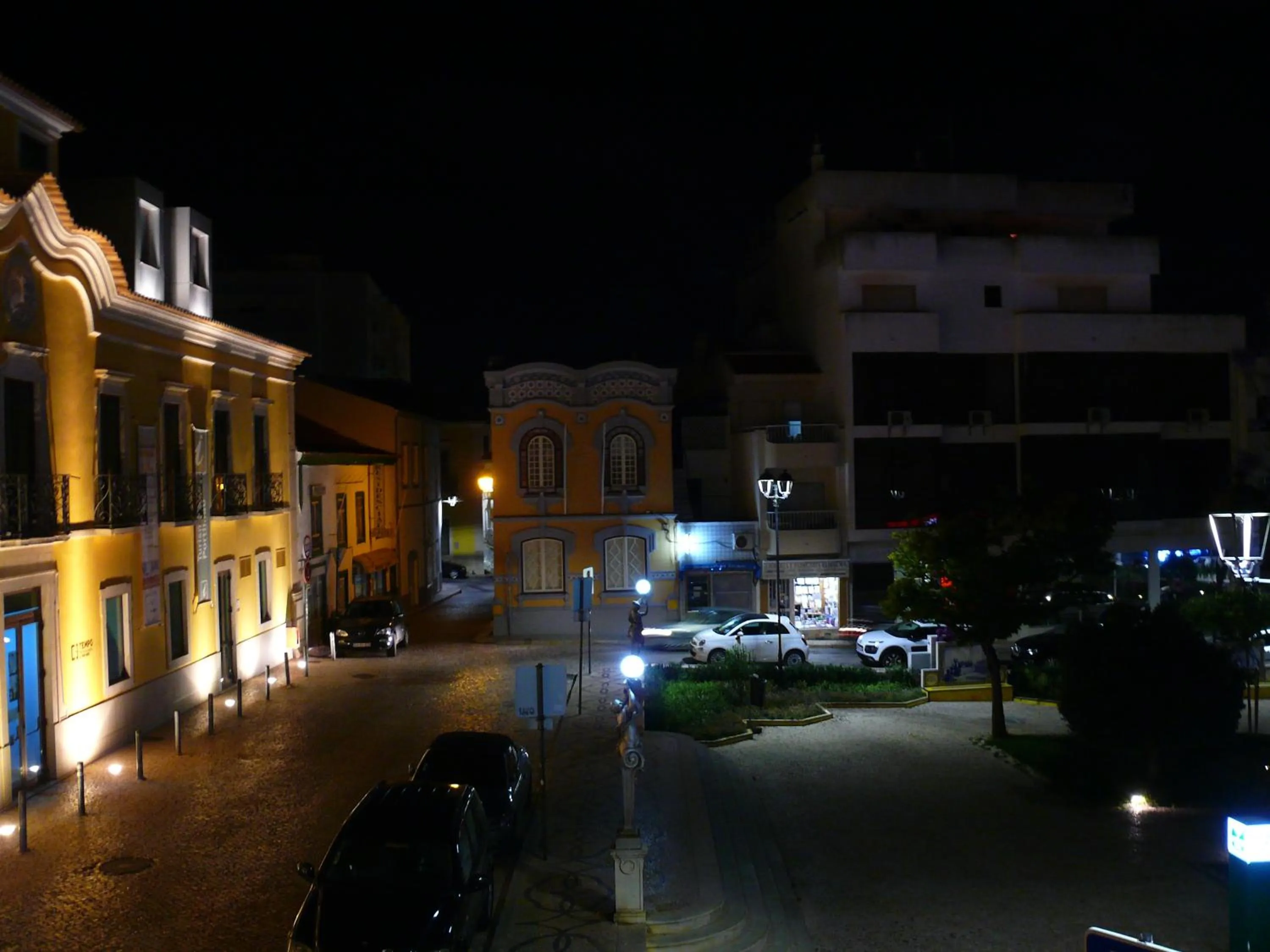 Temple Suites Guesthouse