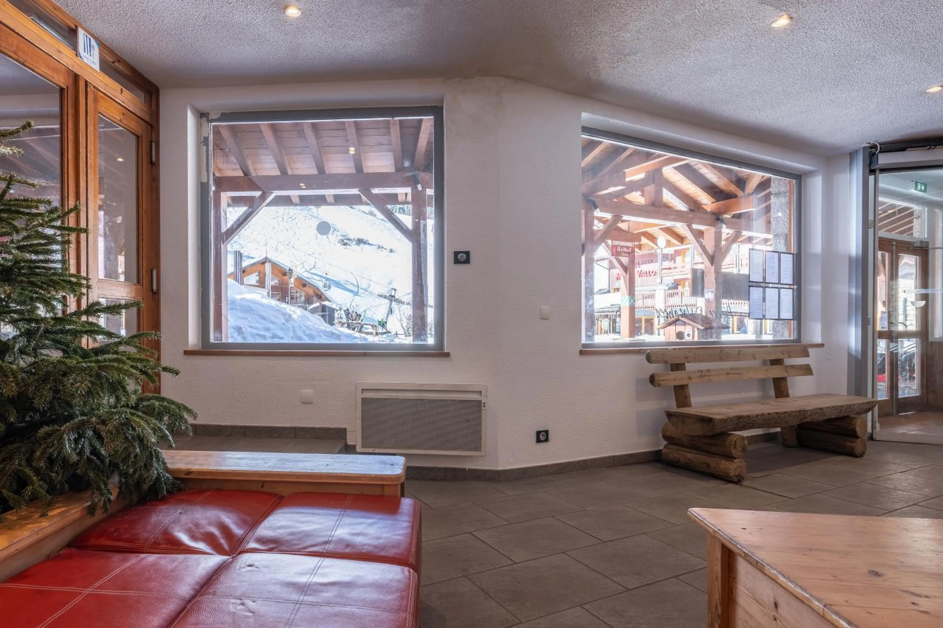 Seating area in Résidence Pierre & Vacances Les Sentiers du Tueda