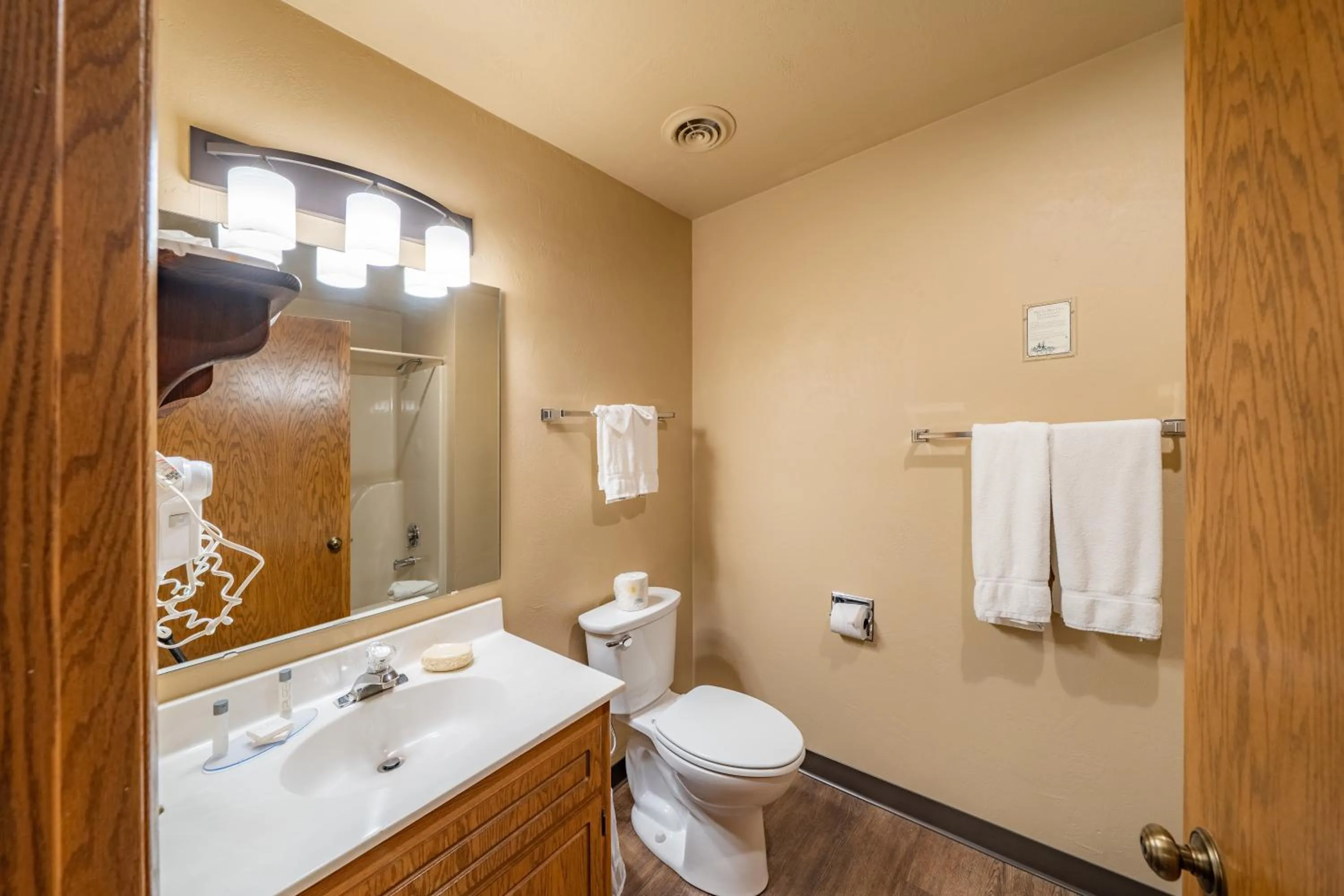 Bathroom in Somerset Inn & Suites