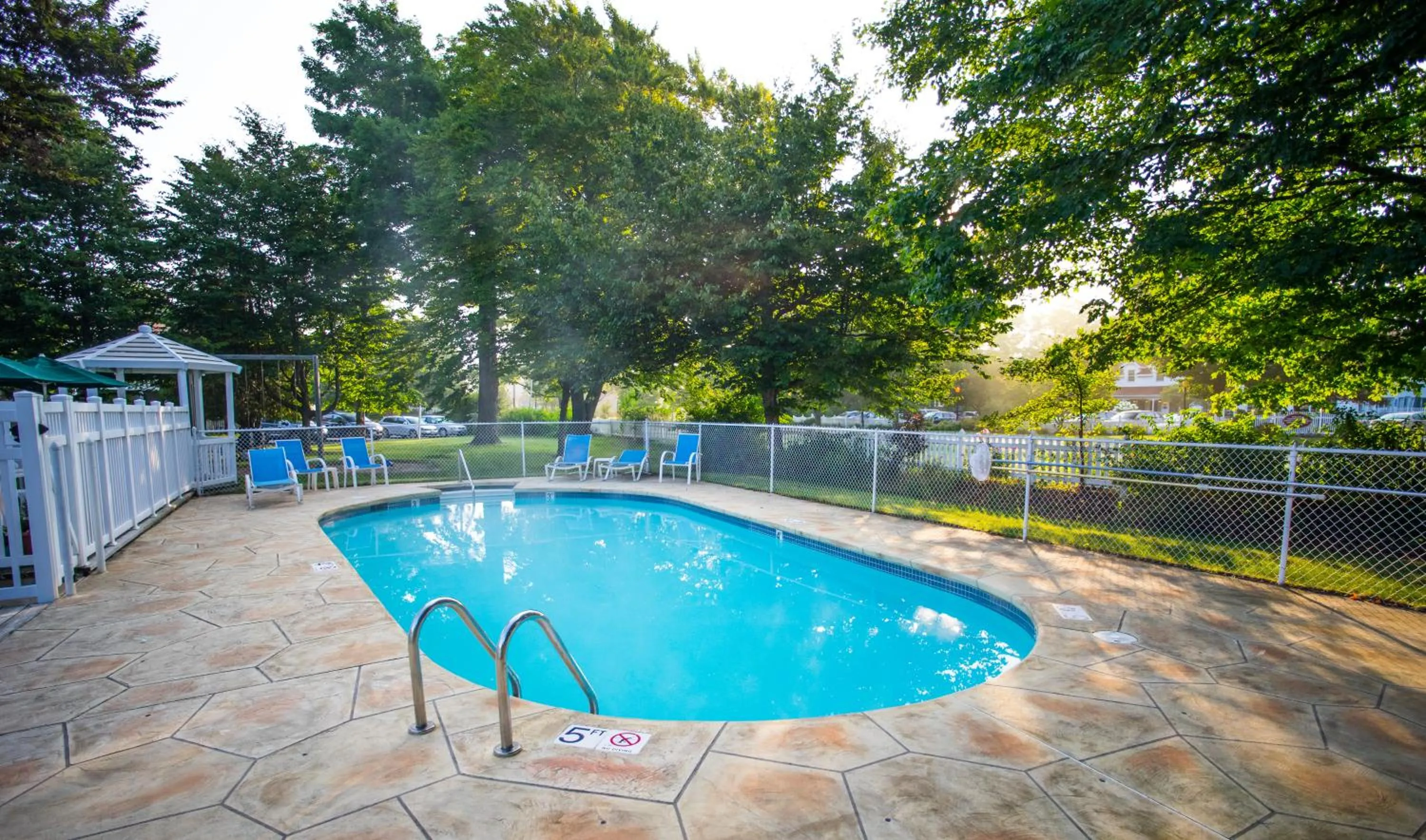 Patio in Somerset Inn & Suites