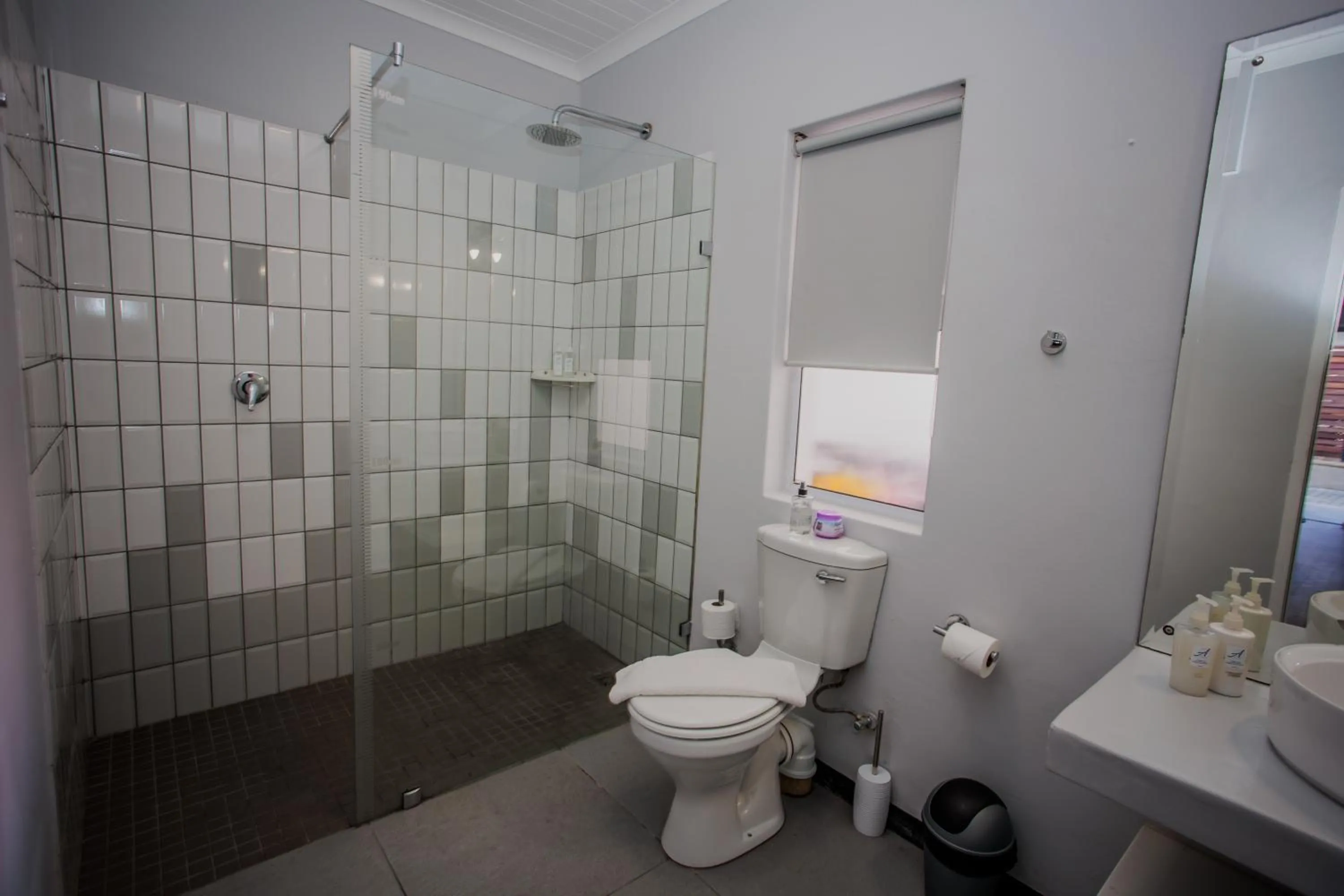 Shower in Aan de Eike Guest House