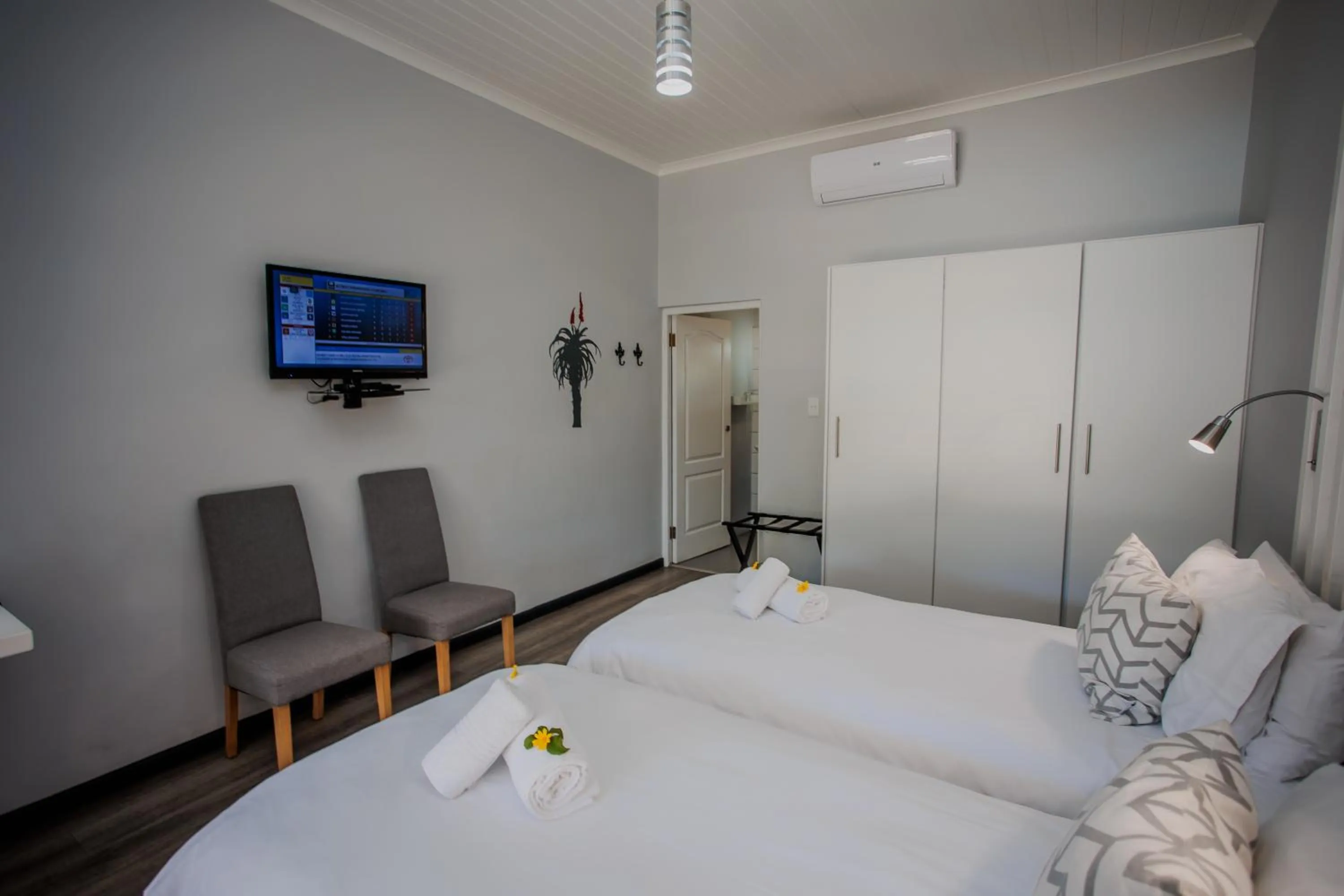 Bed in Aan de Eike Guest House