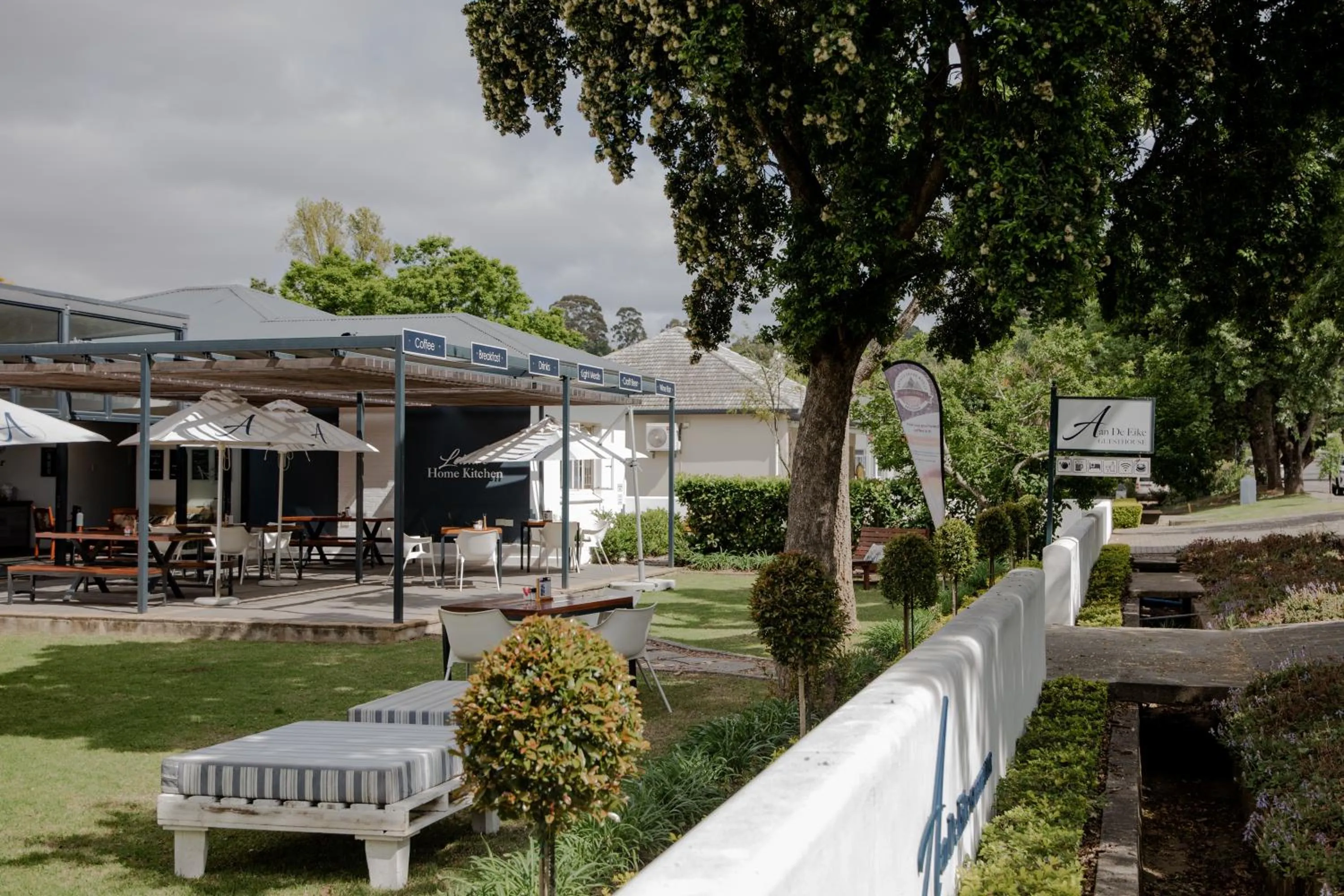 Street view in Aan de Eike Guest House
