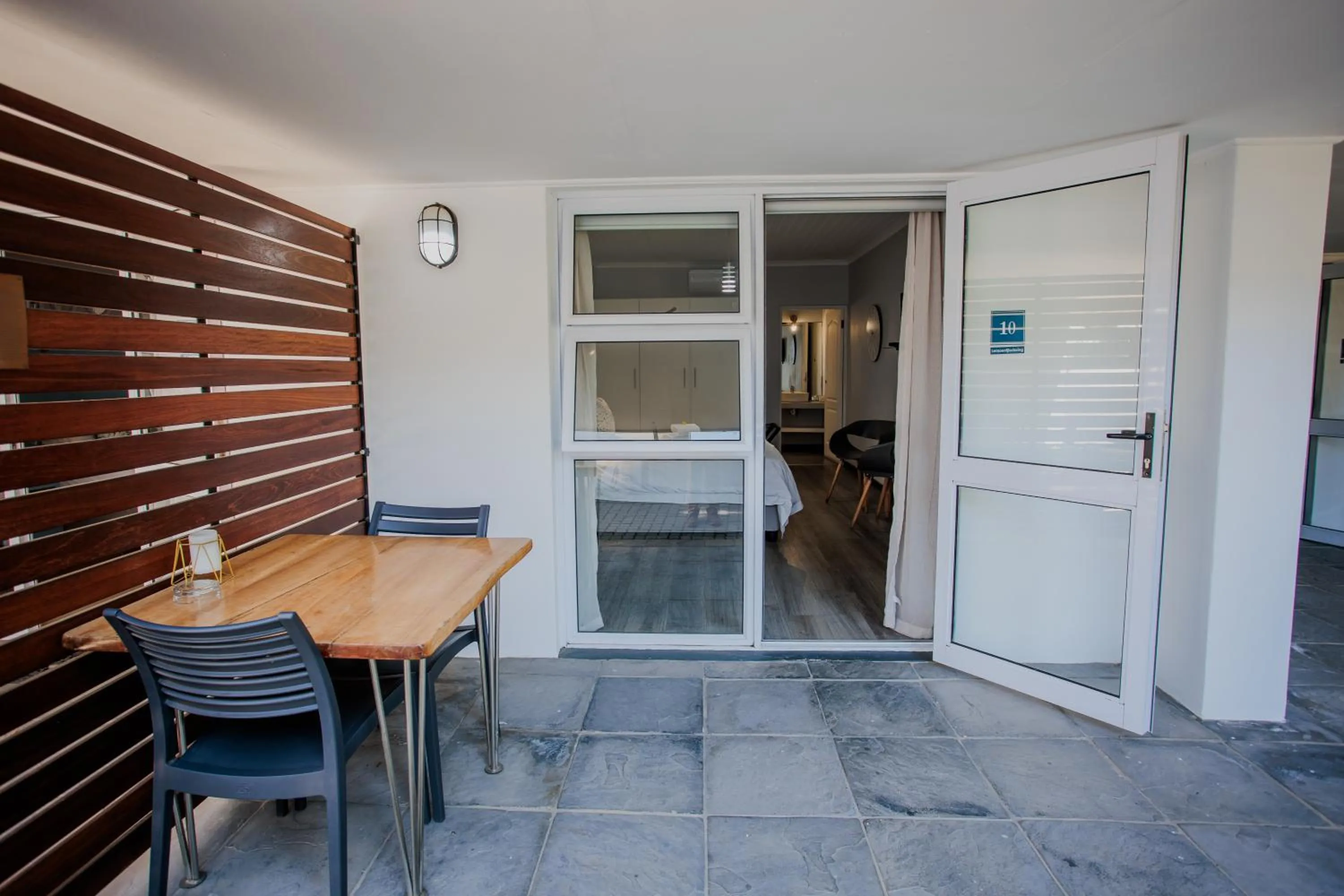 Facade/entrance in Aan de Eike Guest House